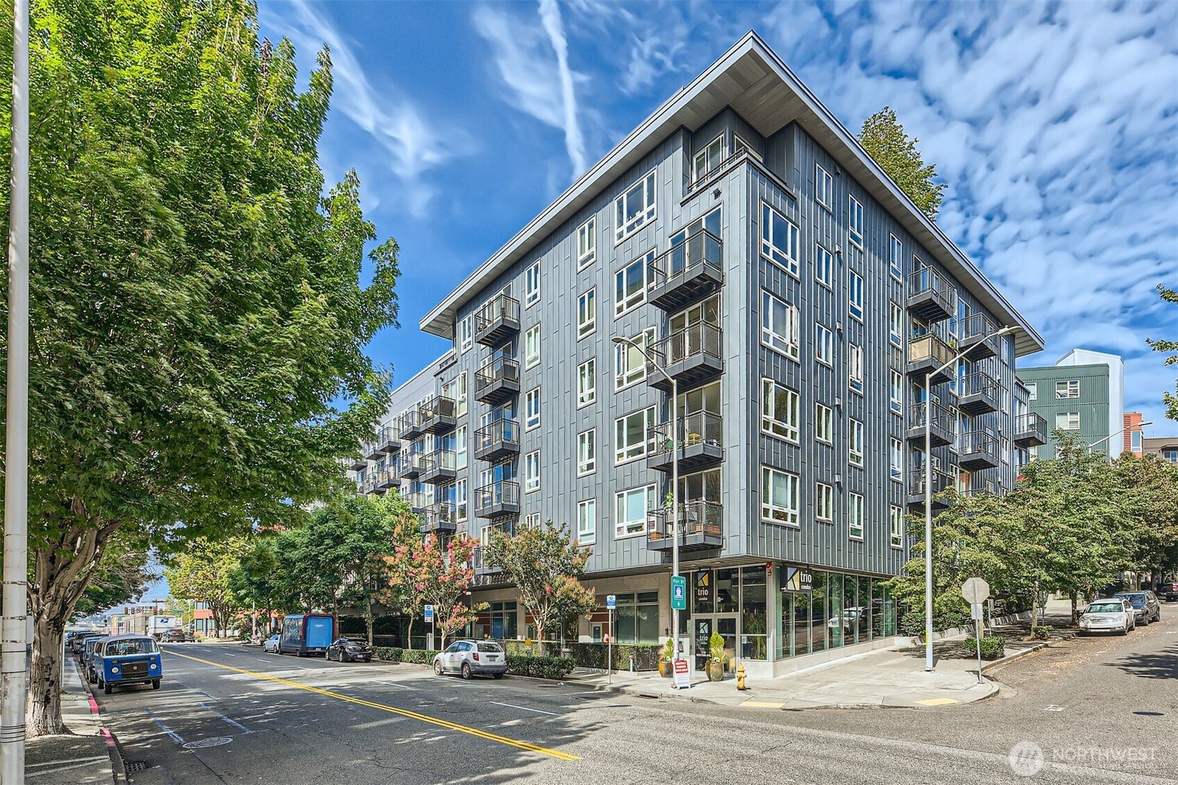 3104 Western Avenue Unit: 102
