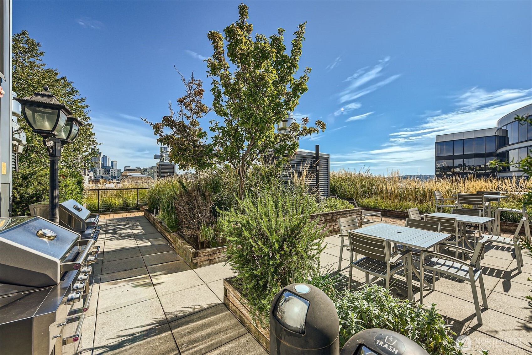 3104 Western Avenue Unit: 102