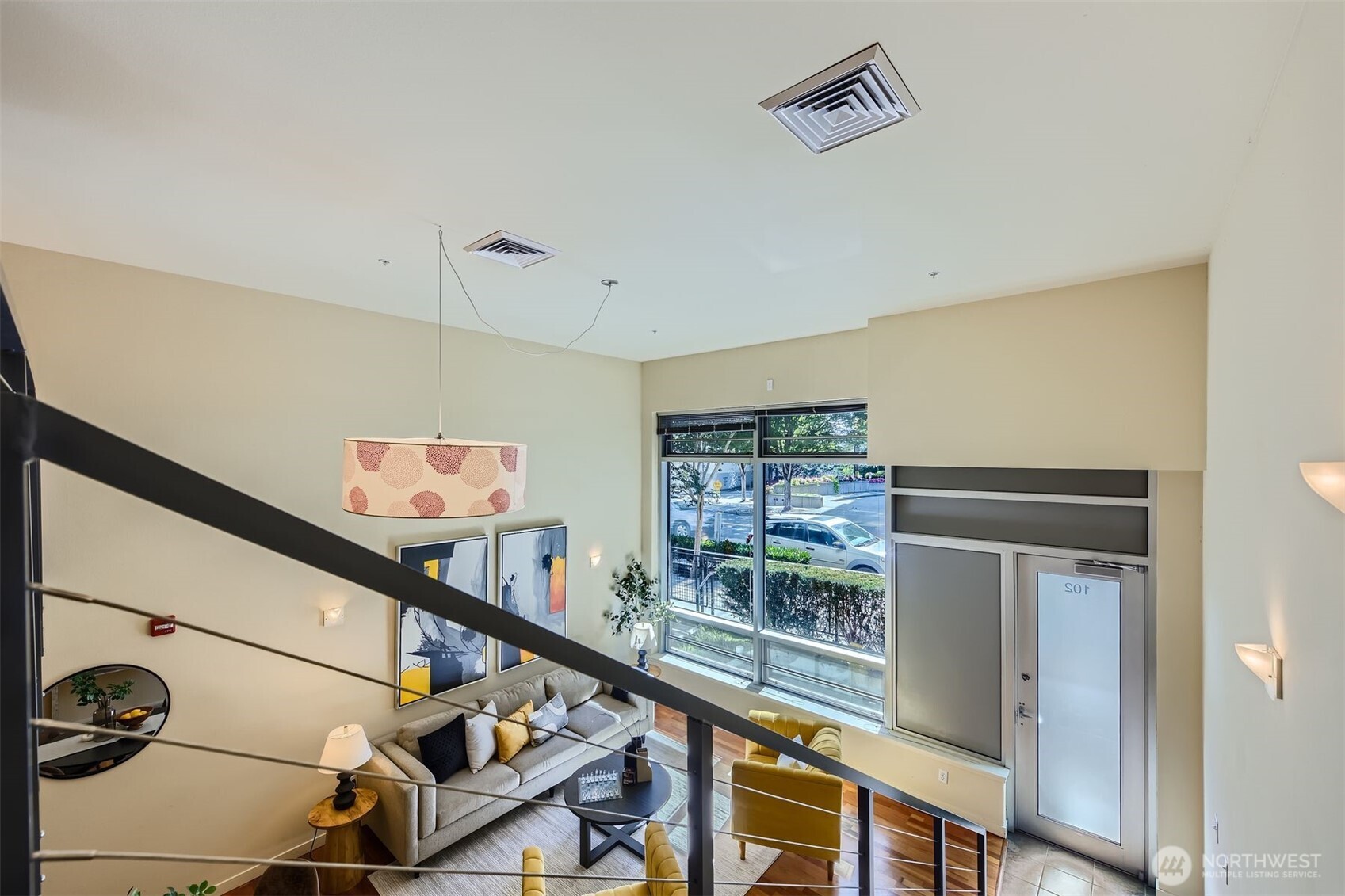 3104 Western Avenue Unit: 102