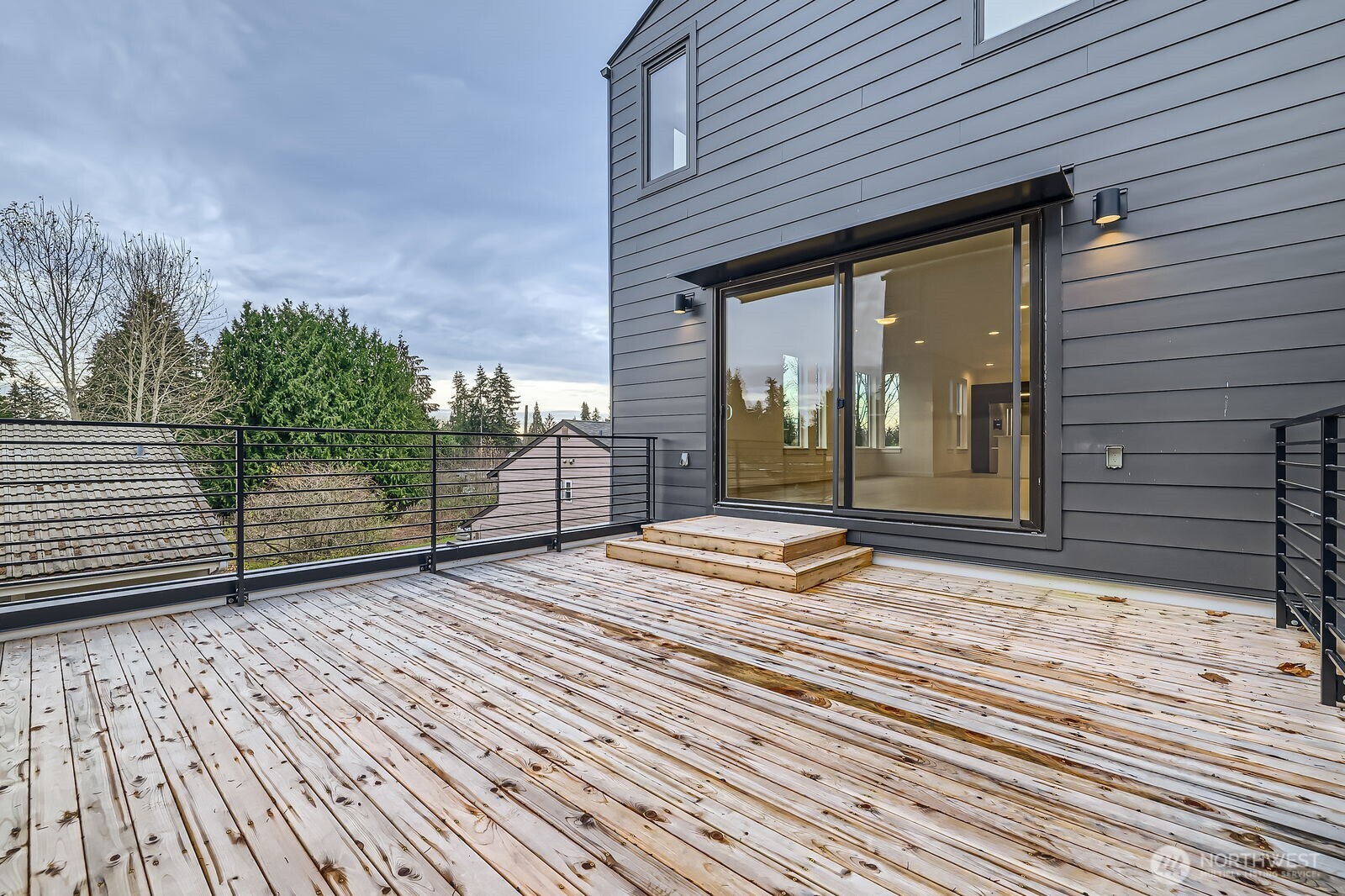 1327 N 185th Unit: C