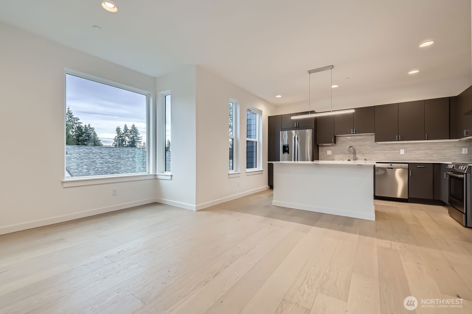 1327 N 185th Unit: C