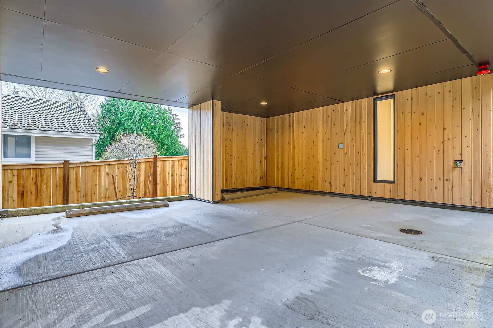 1327 N 185th Unit: C
