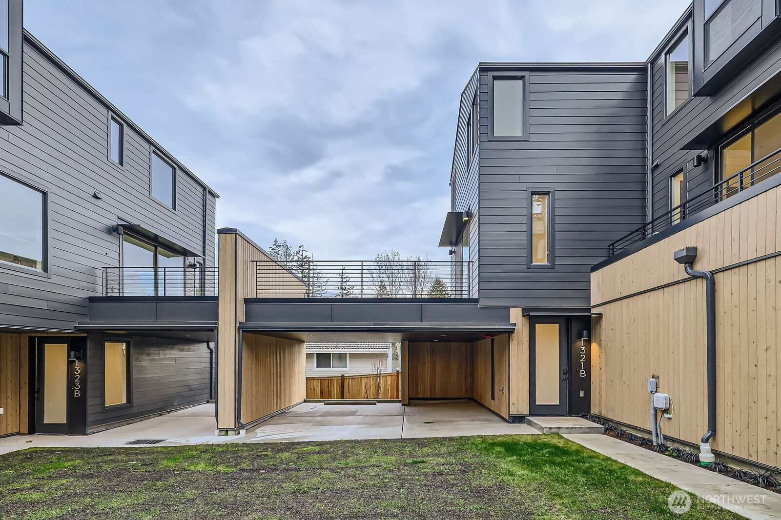 1327 N 185th Unit: C