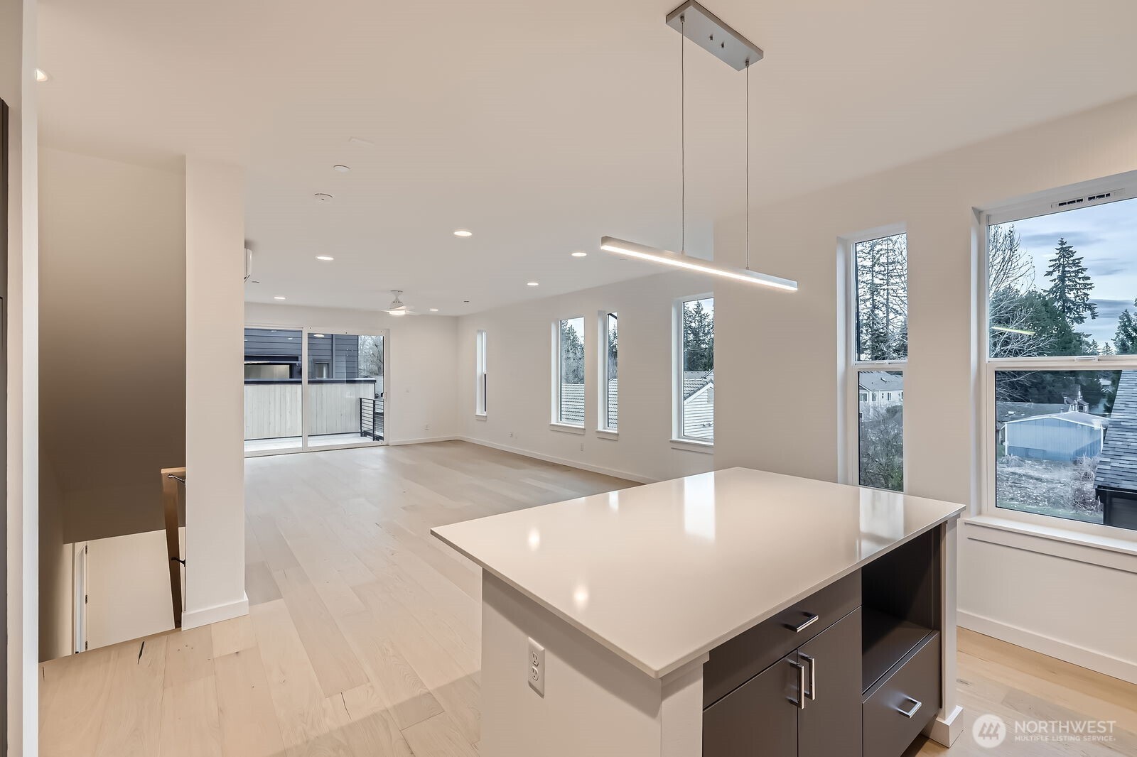 1327 N 185th Unit: C