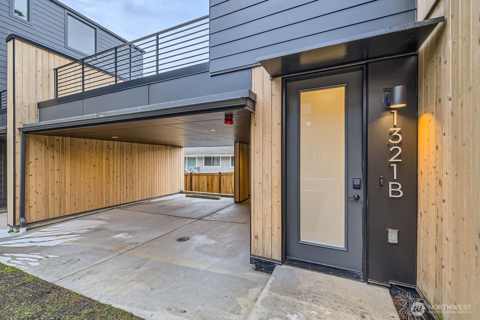 1327 N 185th Unit: C