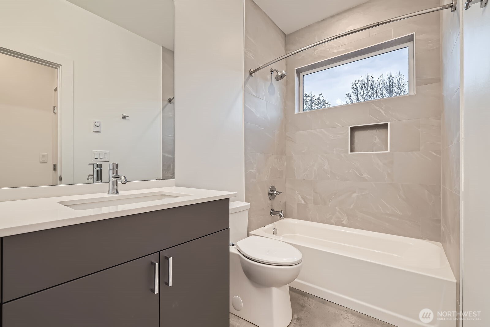 1327 N 185th Unit: C