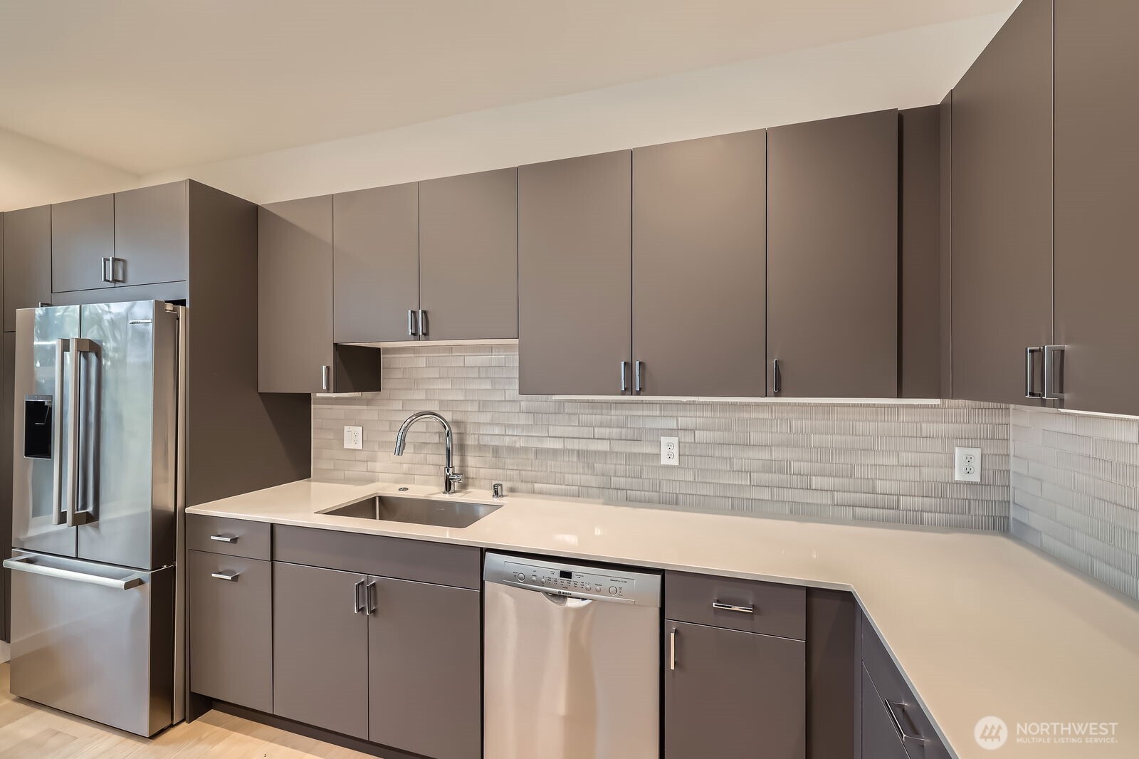 1327 N 185th Unit: C