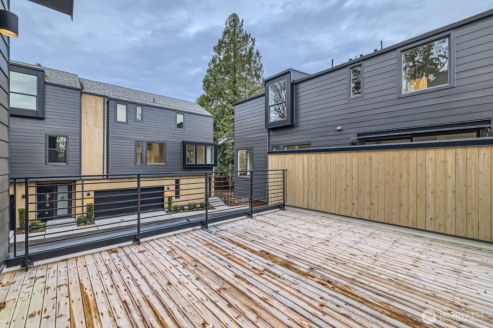 1327 N 185th Unit: C
