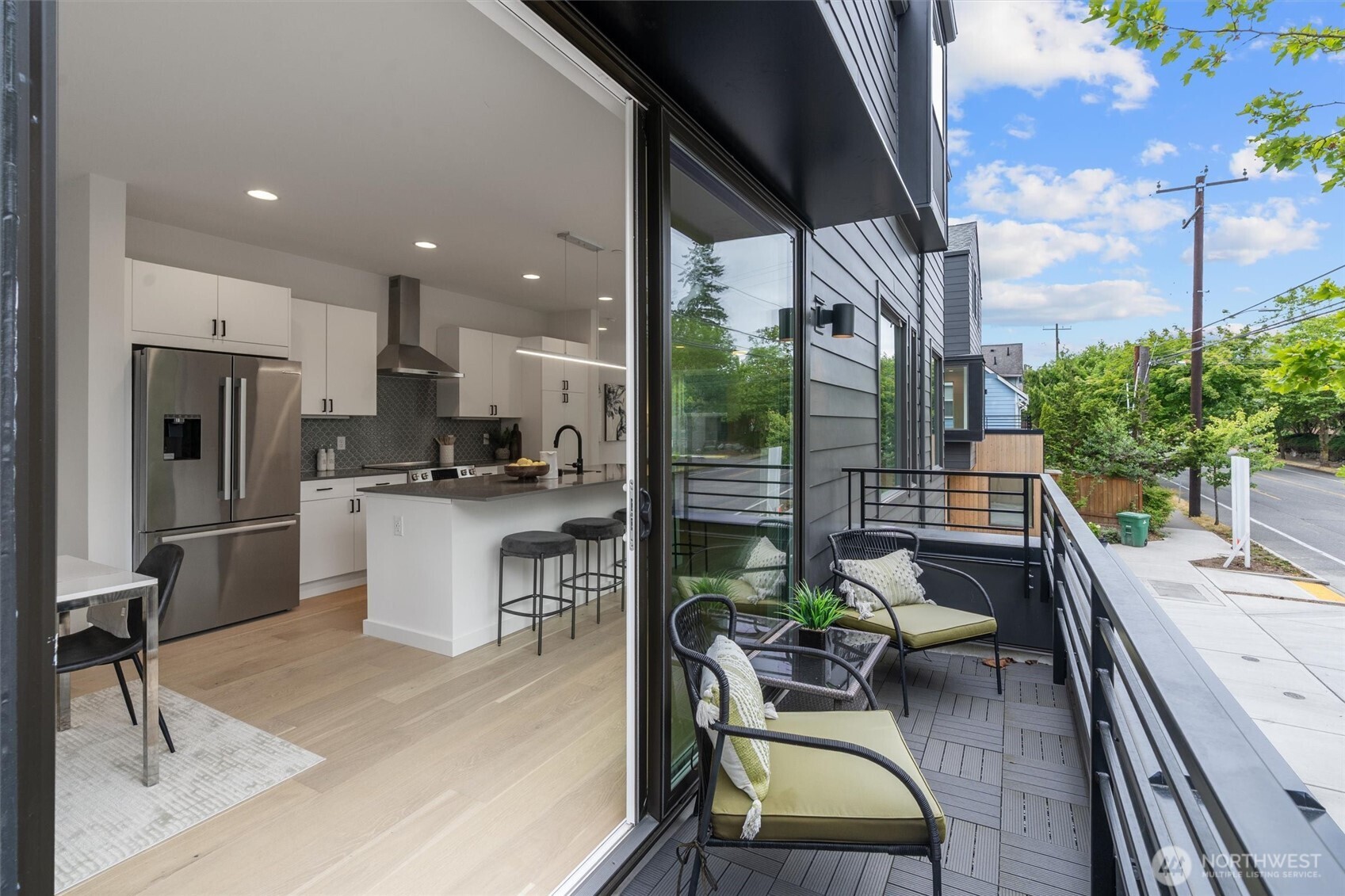 1327 N 185th Street Unit: A