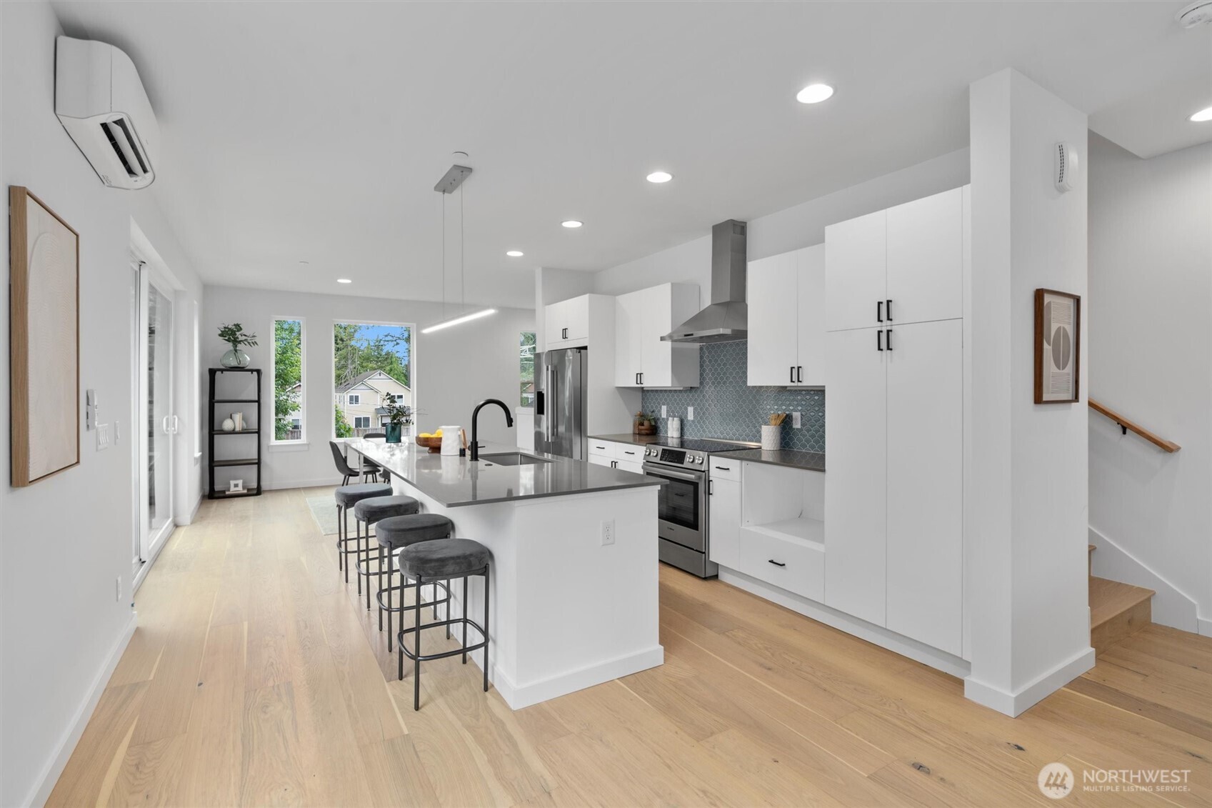 1327 N 185th Street Unit: A