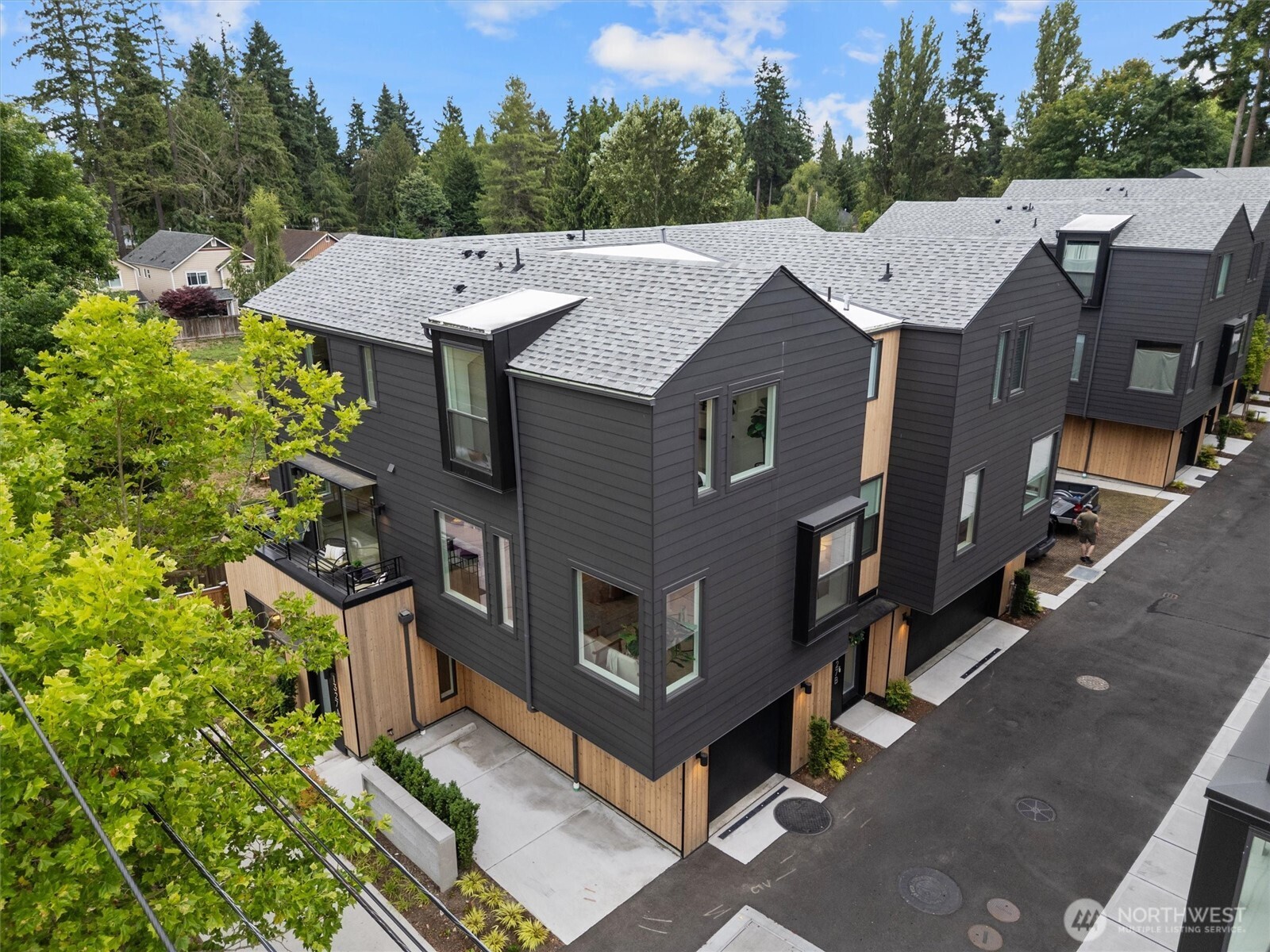 1327 N 185th Street Unit: A