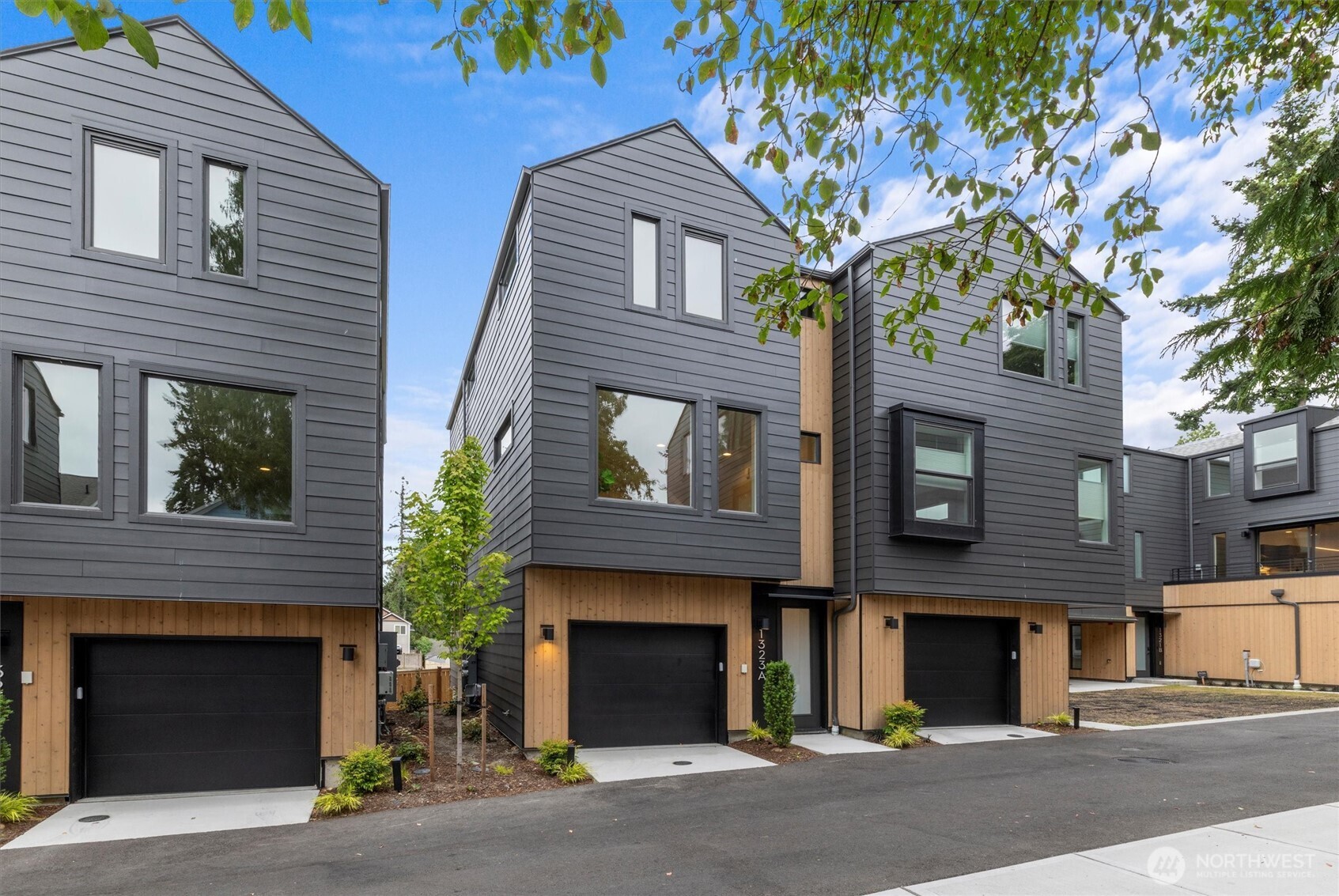 1323 N 185th Street Unit: A