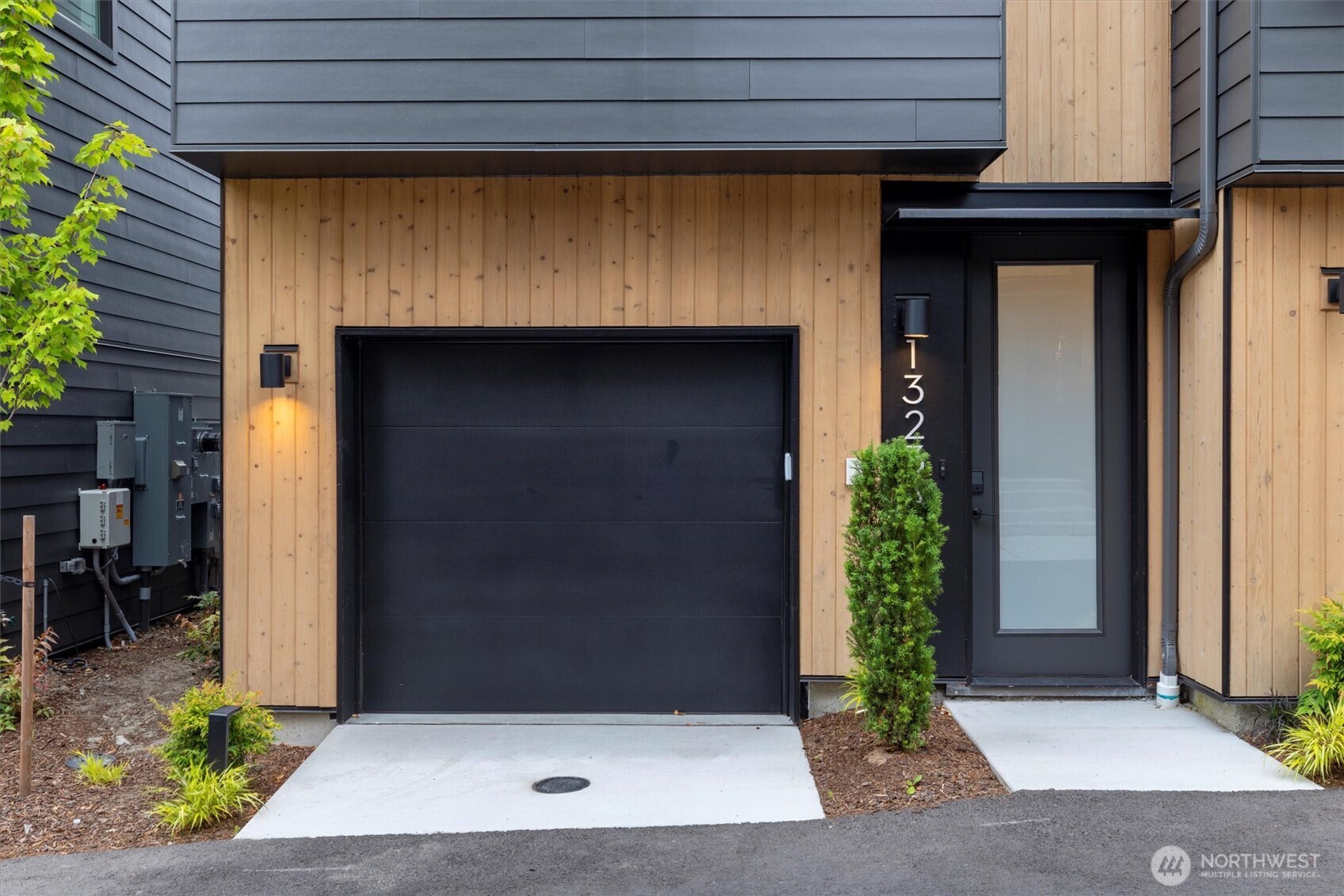 1323 N 185th Street Unit: A