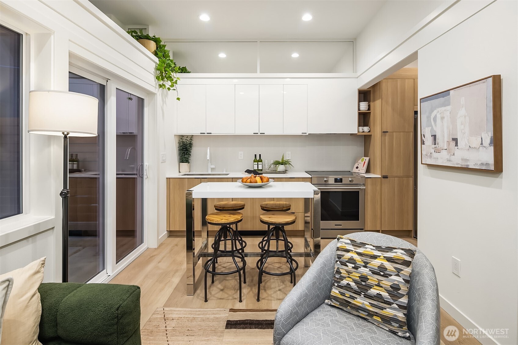4825 42nd Avenue SW Unit: B