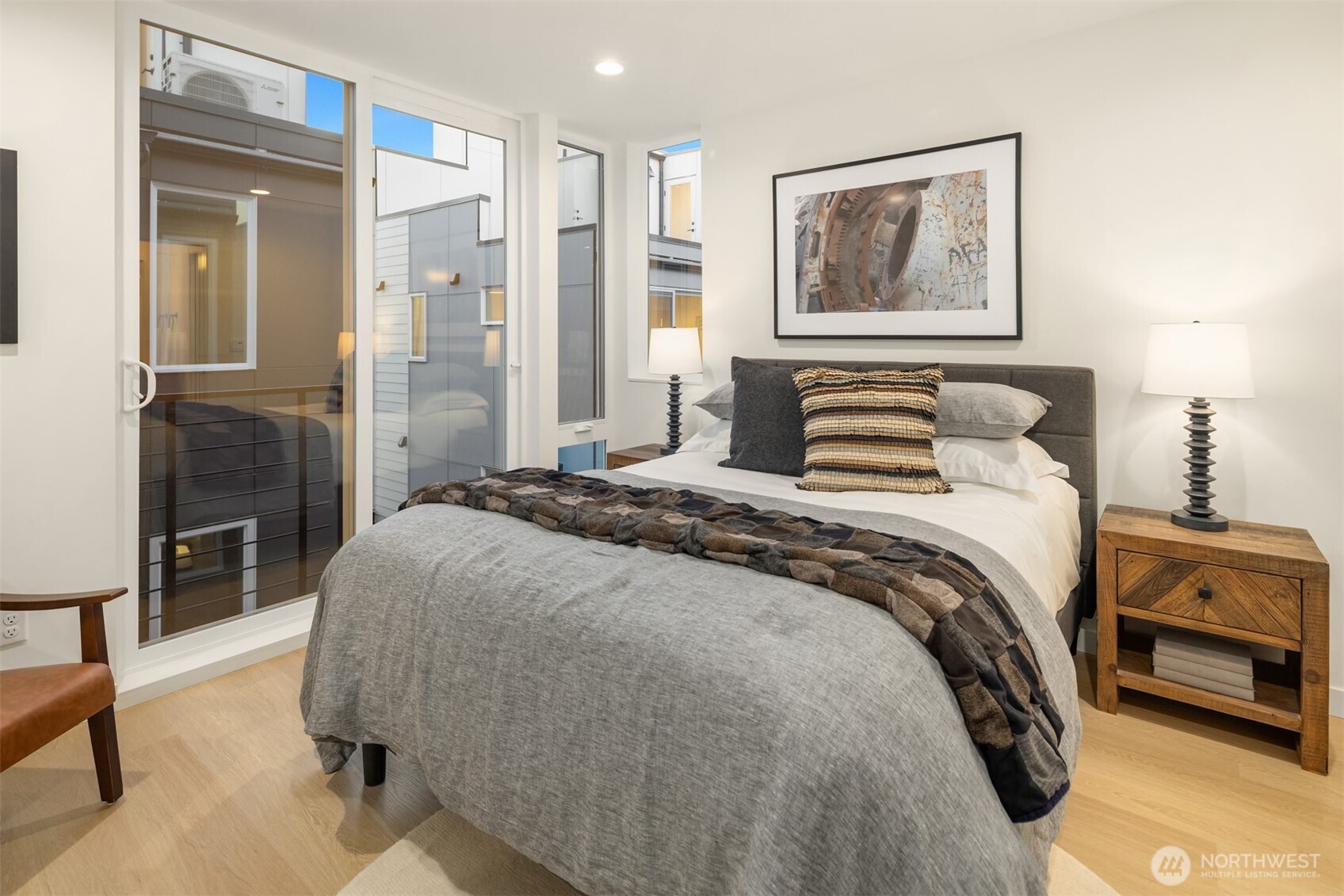 2337 16th Avenue S Unit: B