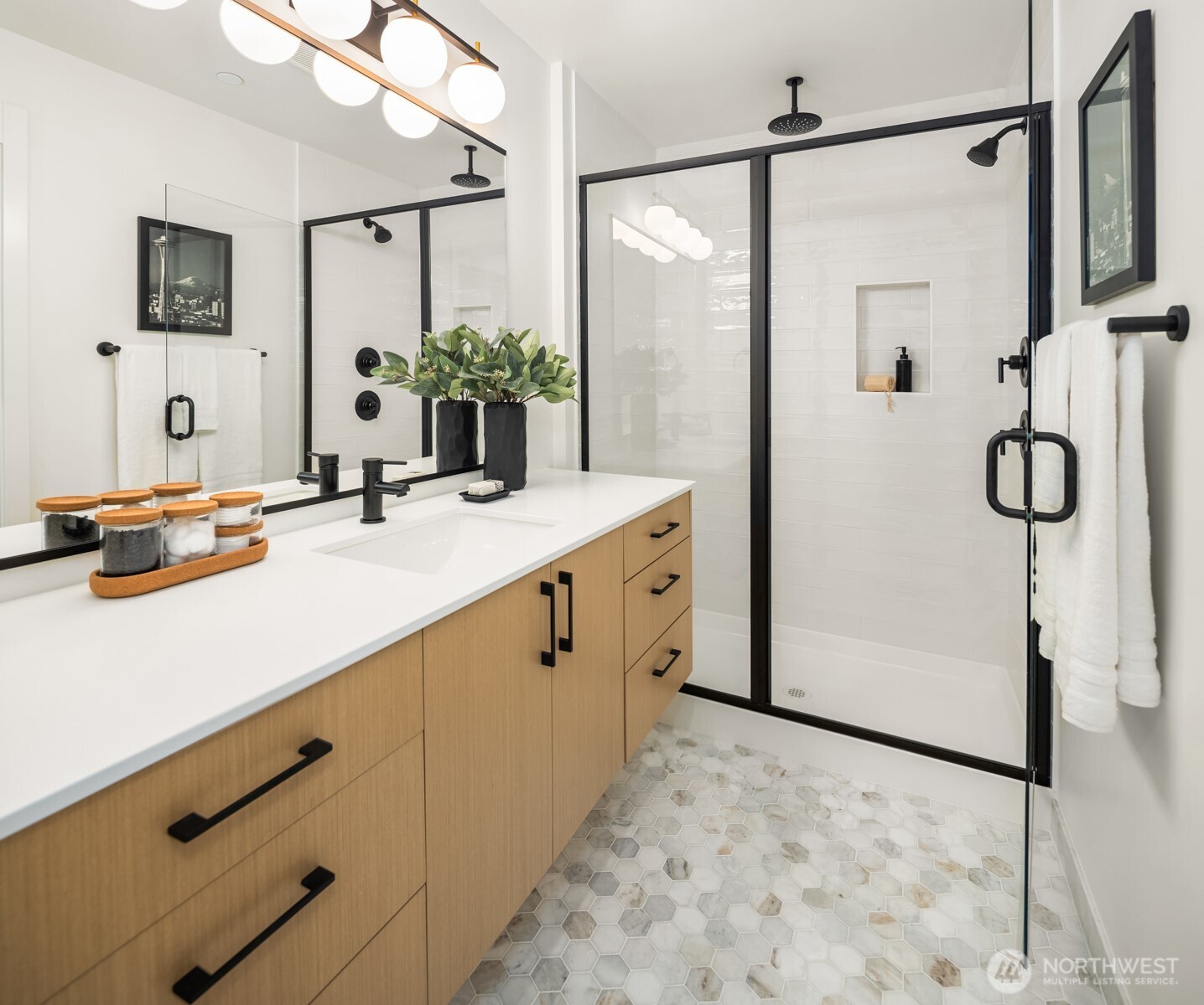 2337 16th Avenue S Unit: B