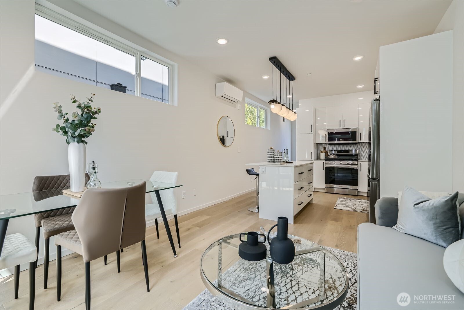 1108 33rd Avenue Unit: B