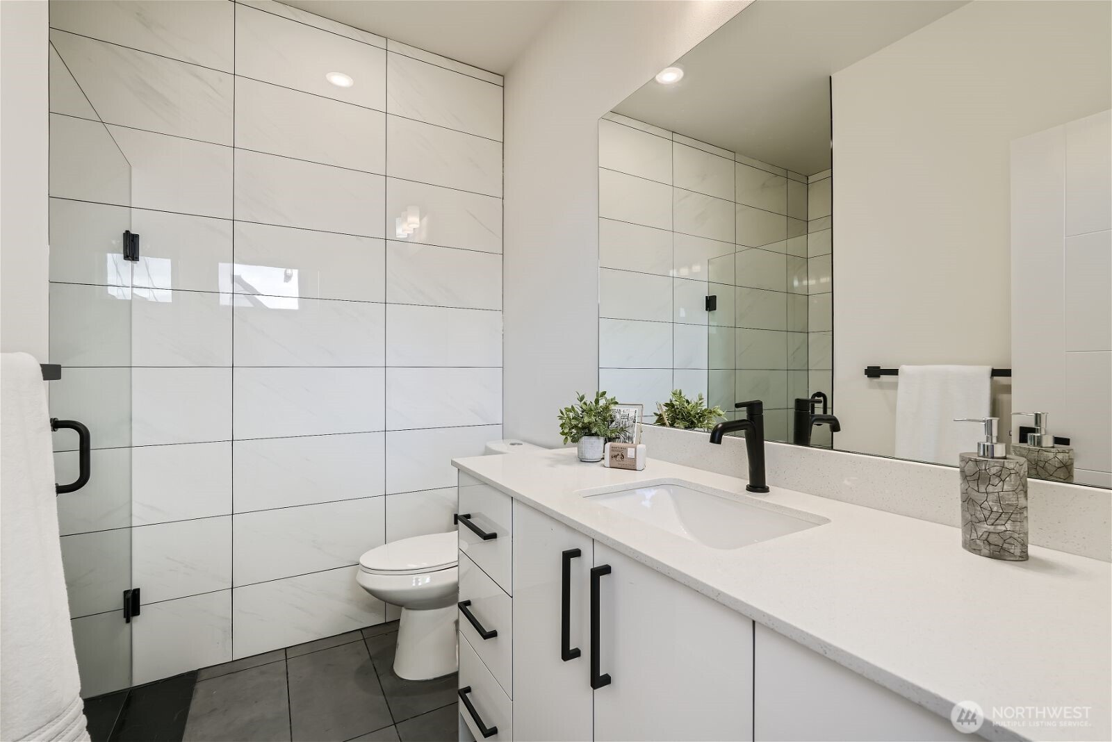 1108 33rd Avenue Unit: B