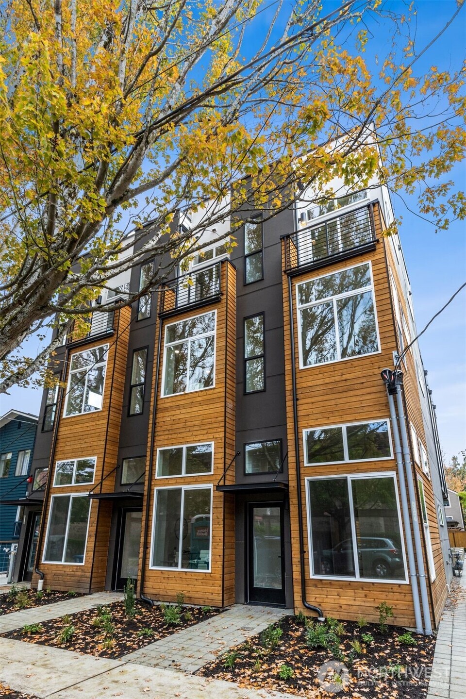 1108 33rd Avenue Unit: B