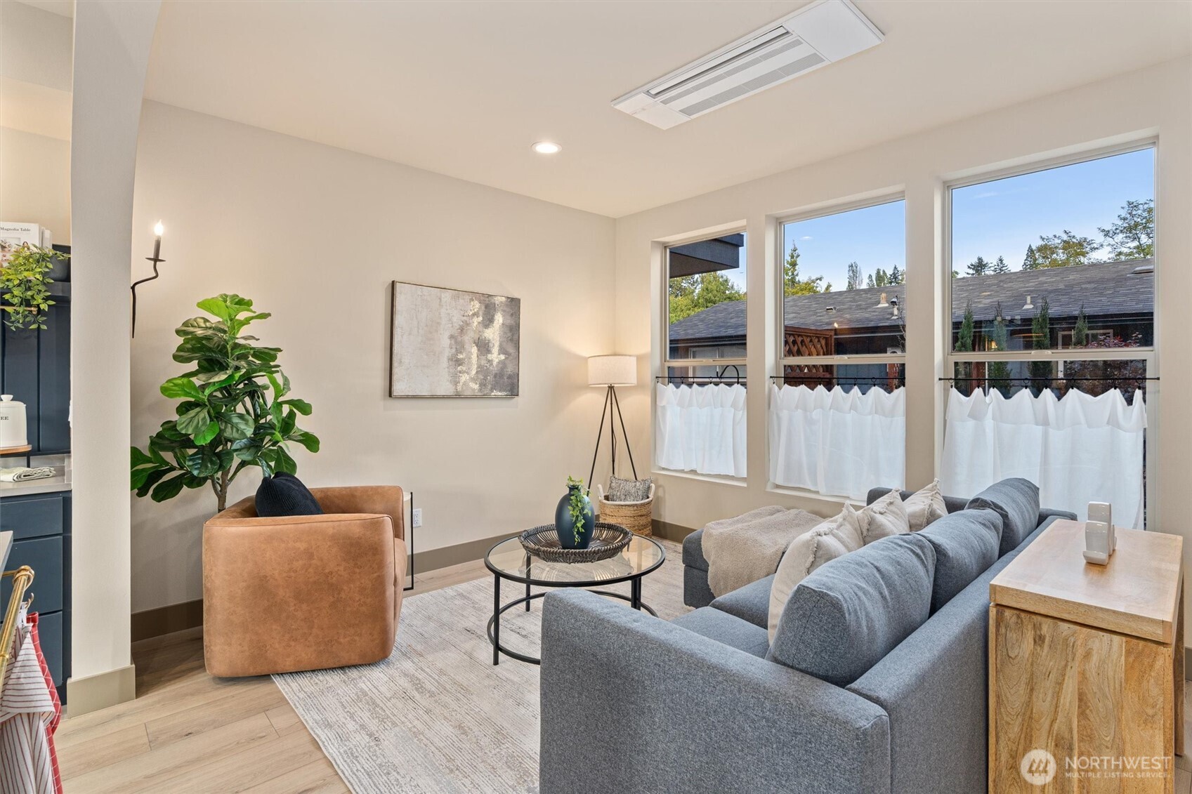 5033 25th Avenue SW Unit: B