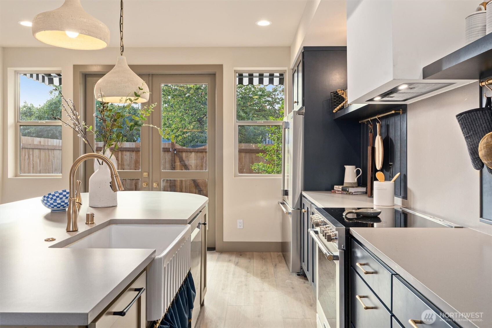 5033 25th Avenue SW Unit: B