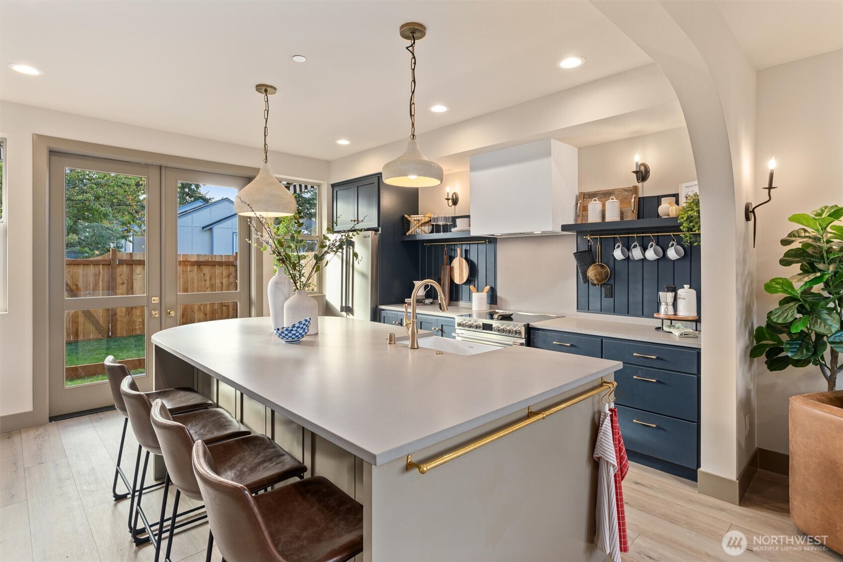 5033 25th Avenue SW Unit: B