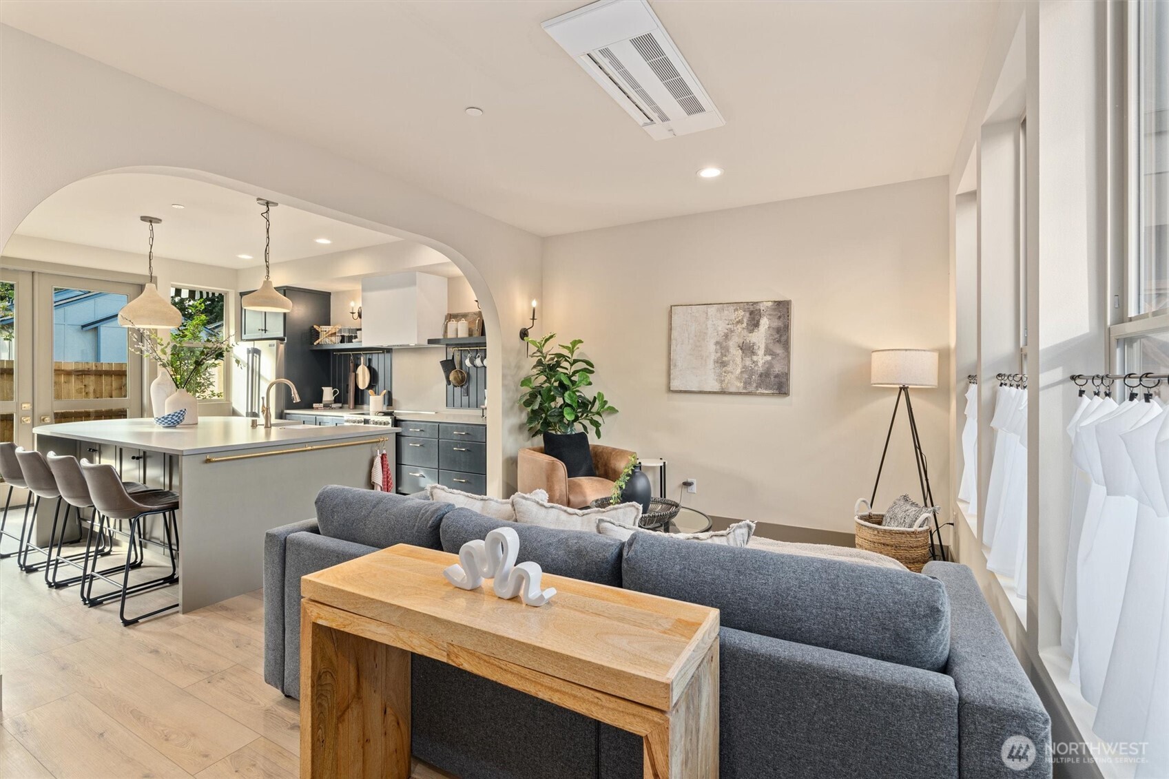5033 25th Avenue SW Unit: B