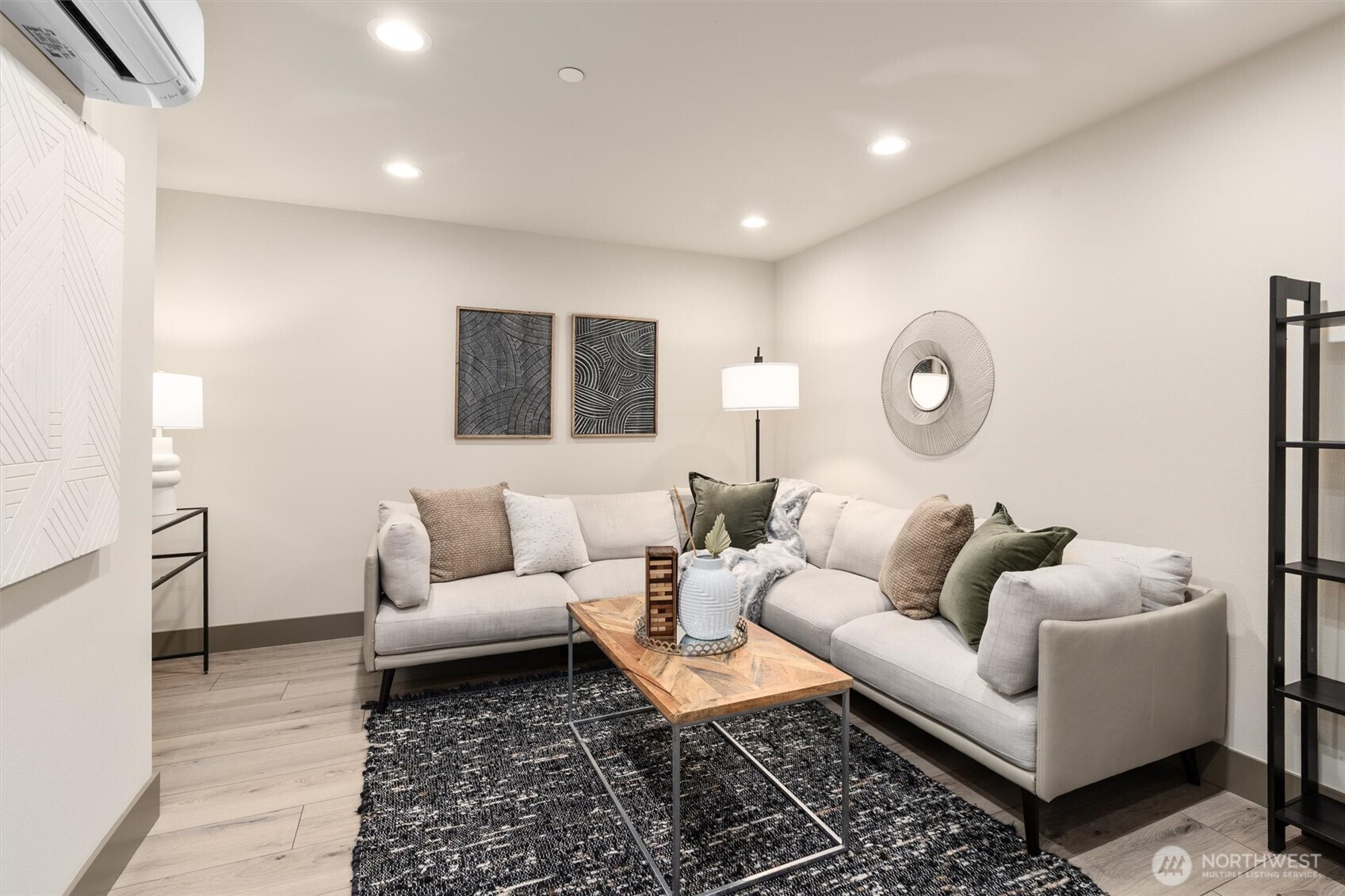 5033 25th Avenue SW Unit: A