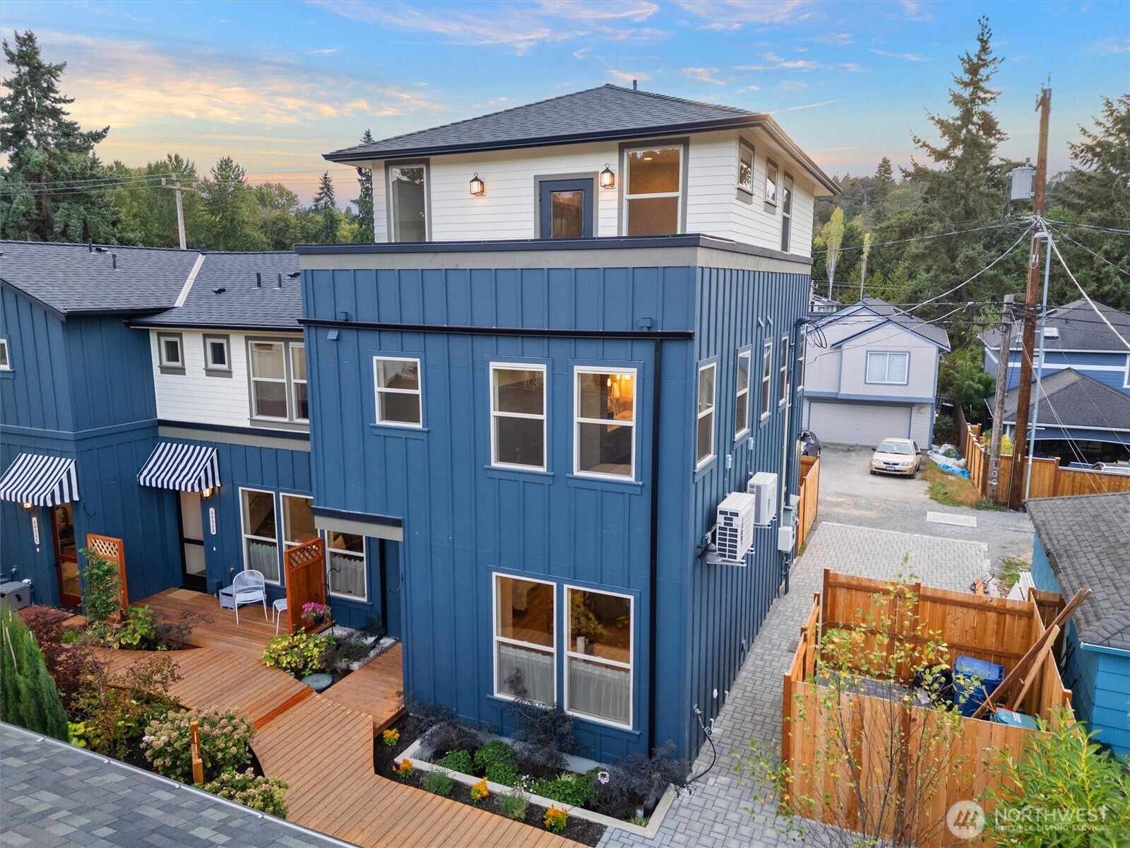 5033 25th Avenue SW Unit: A