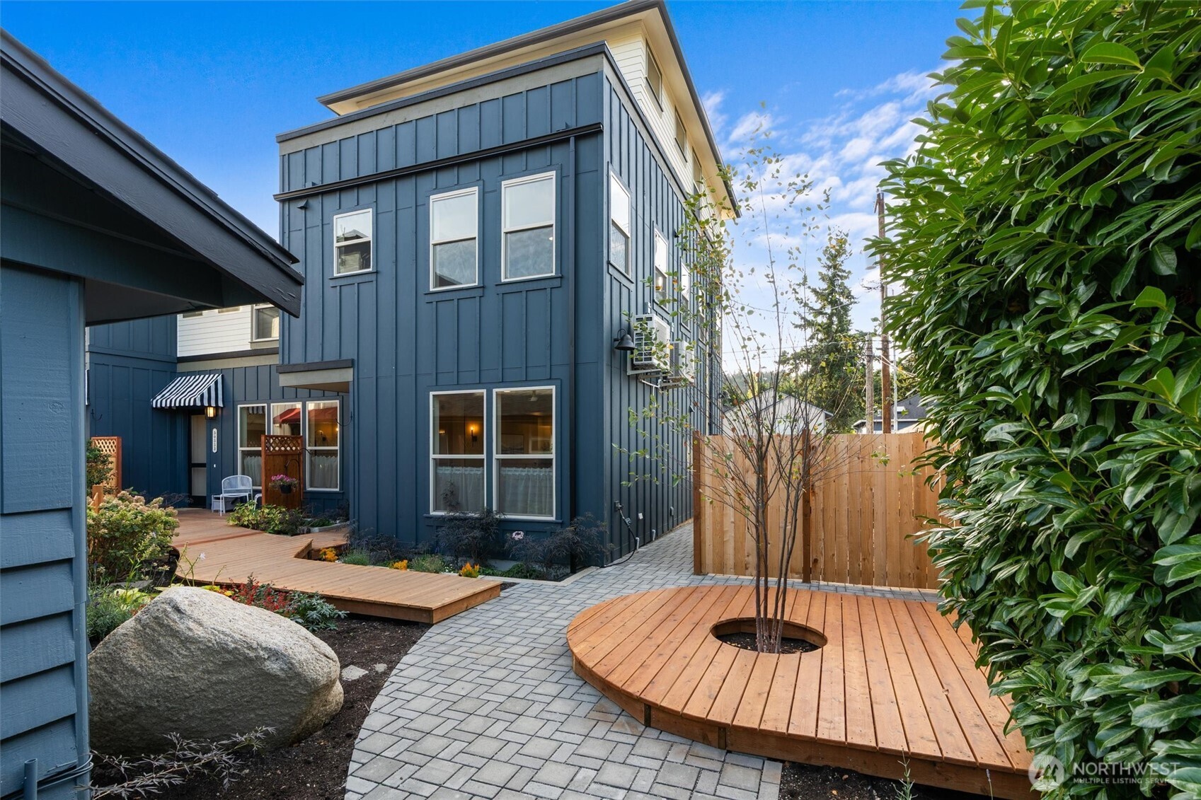 5033 25th Avenue SW Unit: A