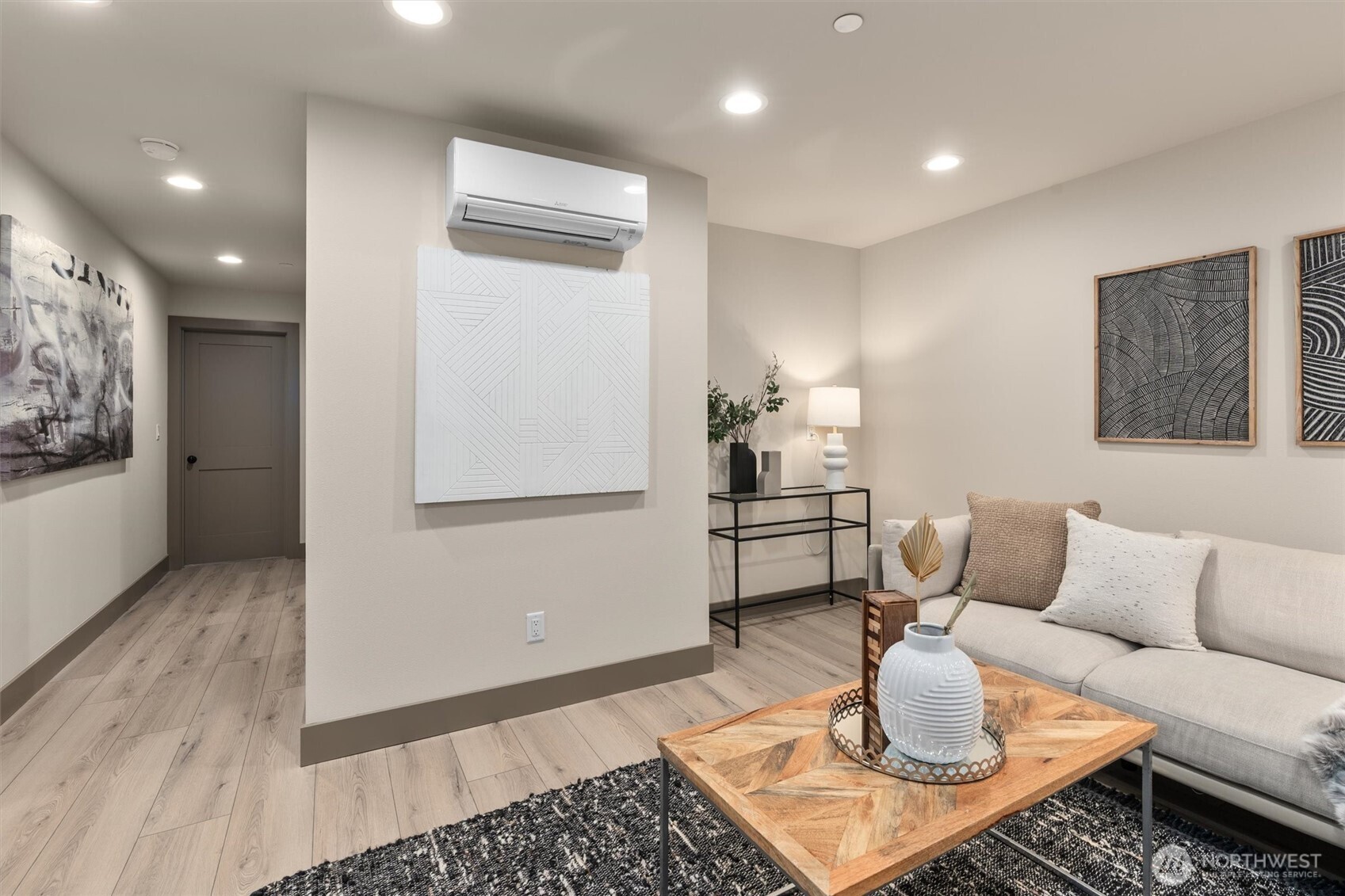 5033 25th Avenue SW Unit: A