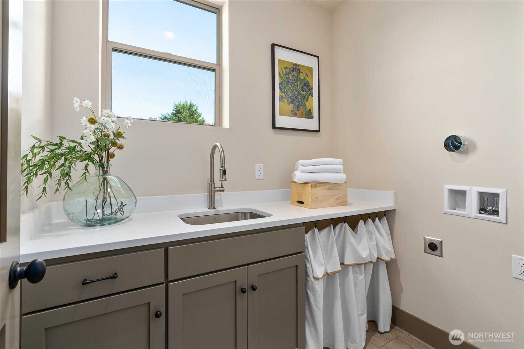 5033 25th Avenue SW Unit: A