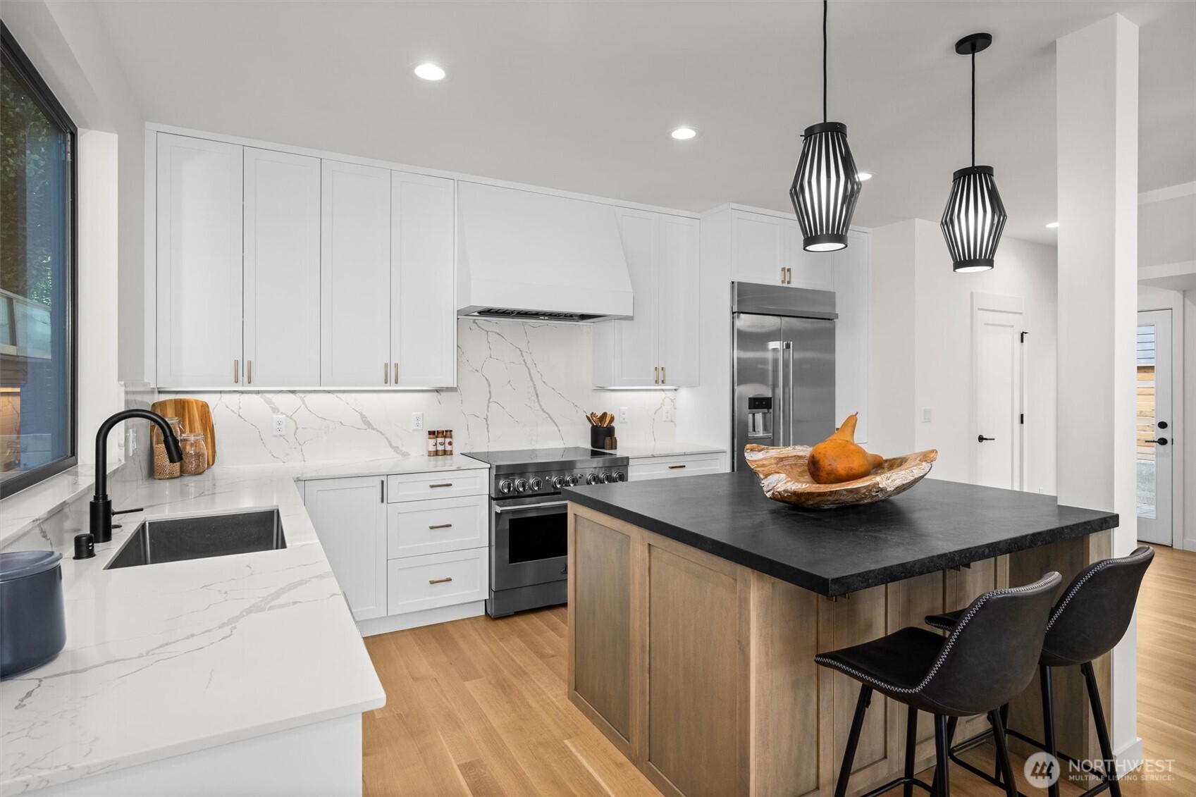 2214 Broadway E Unit: A
