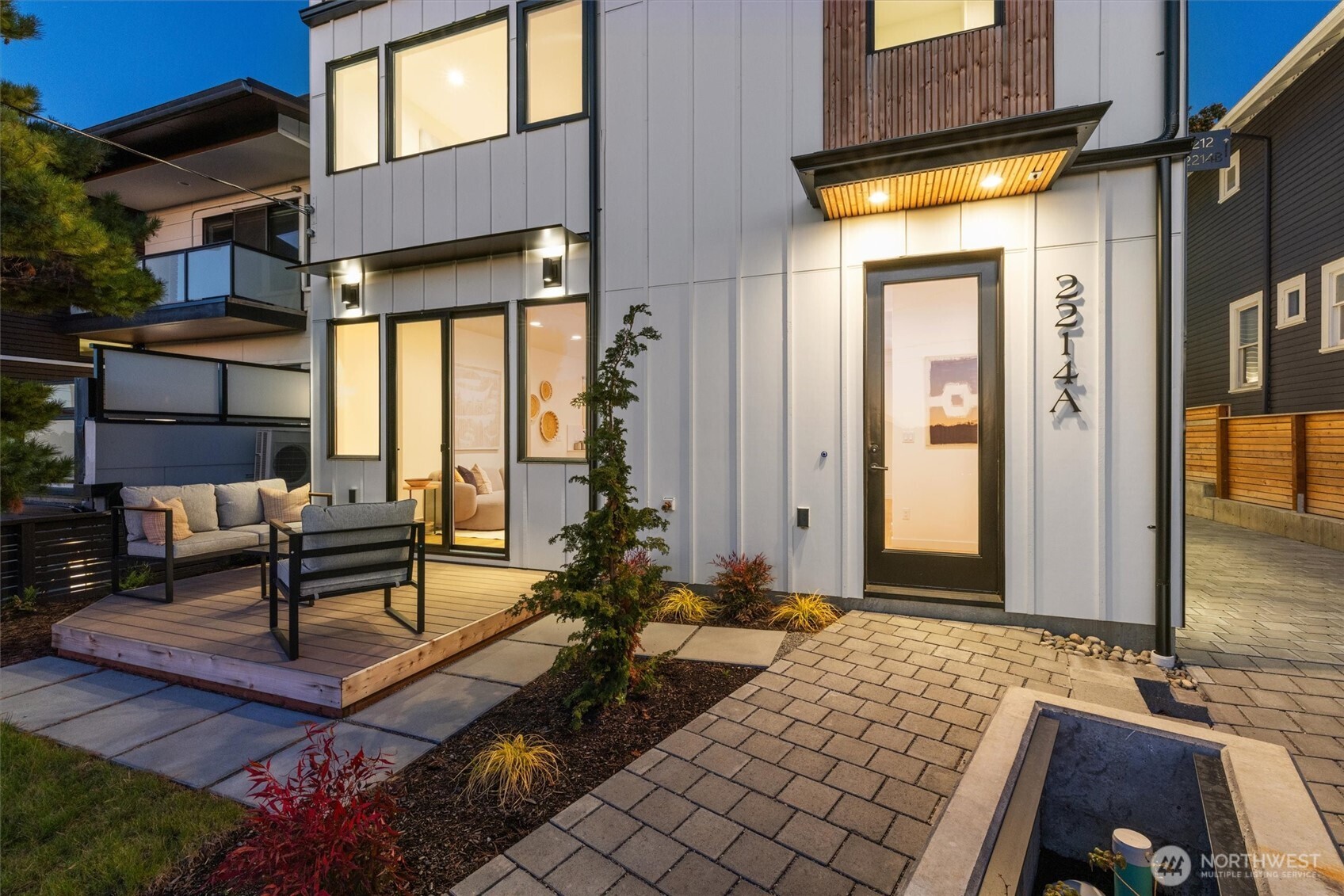 2214 Broadway E Unit: A