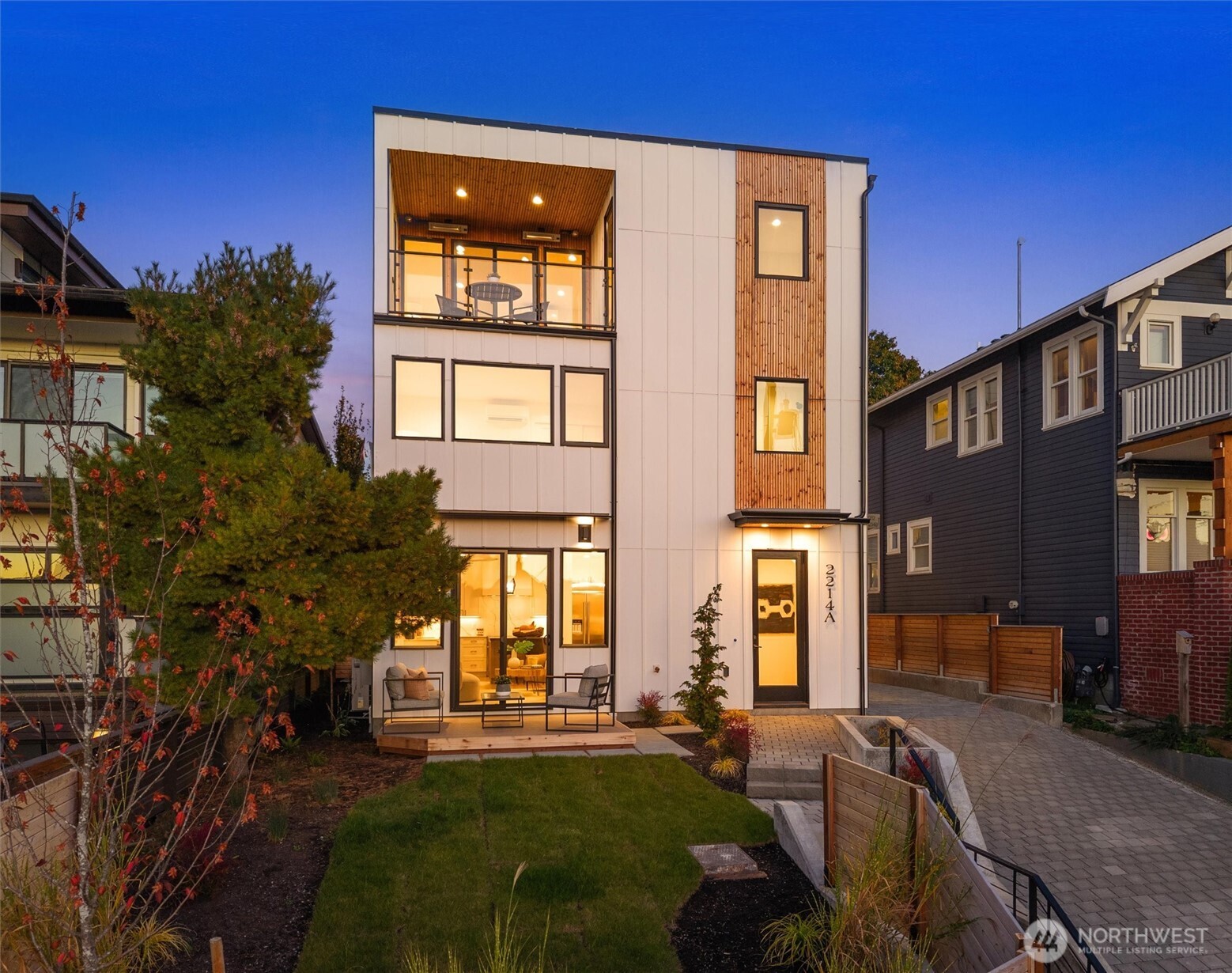 2214 Broadway E Unit: A