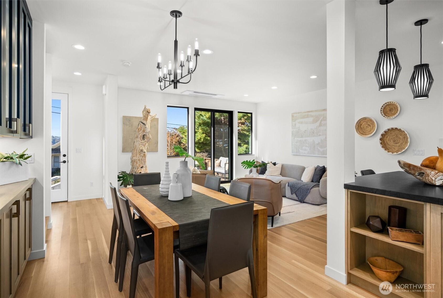 2214 Broadway E Unit: A