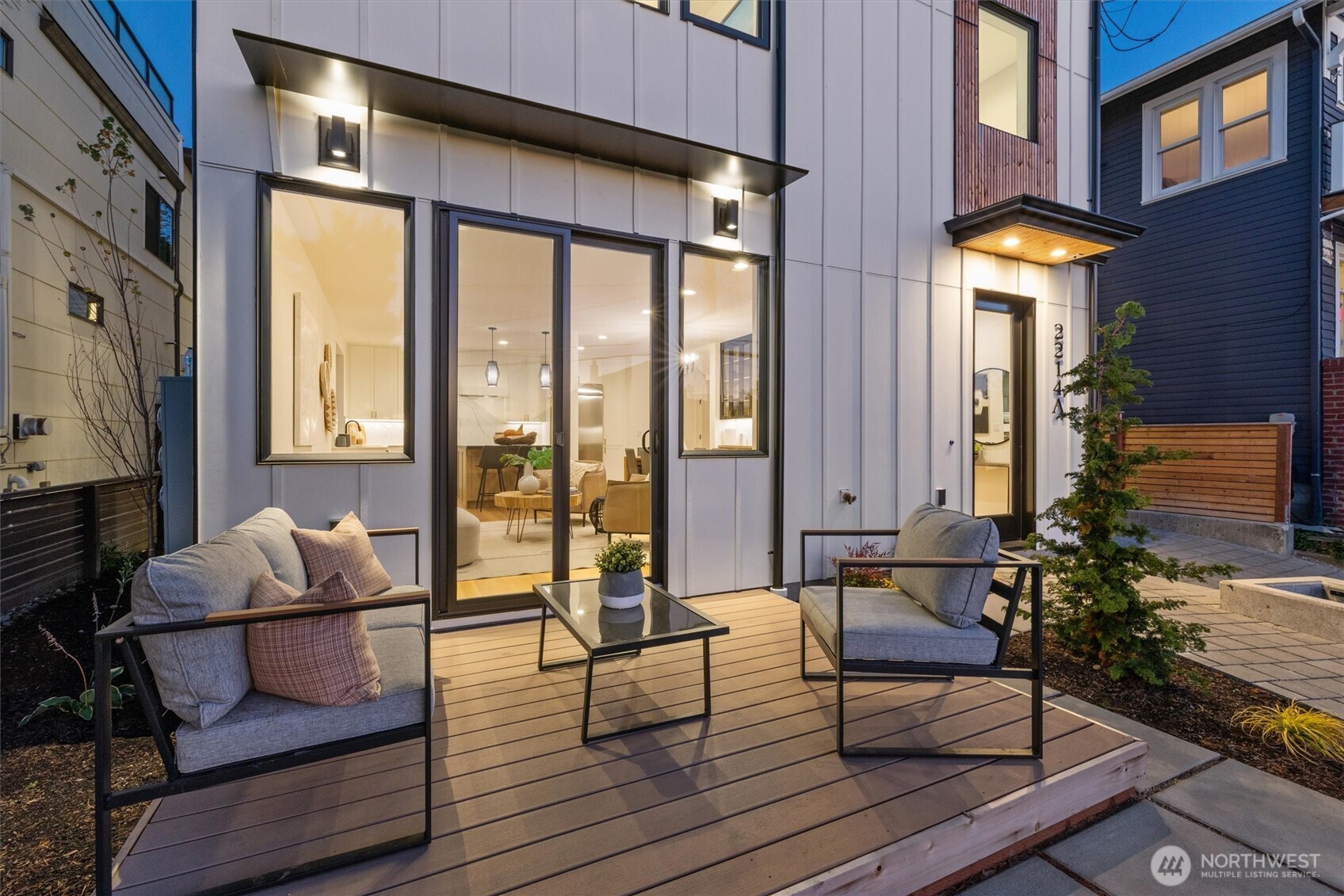 2214 Broadway E Unit: A