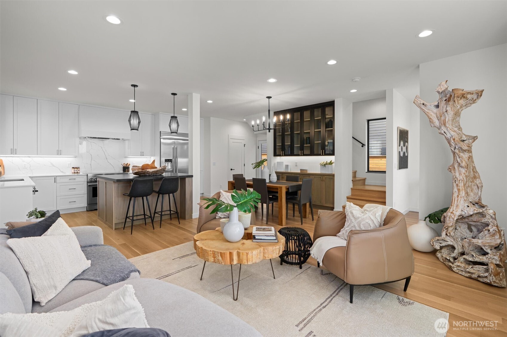 2214 Broadway E Unit: A