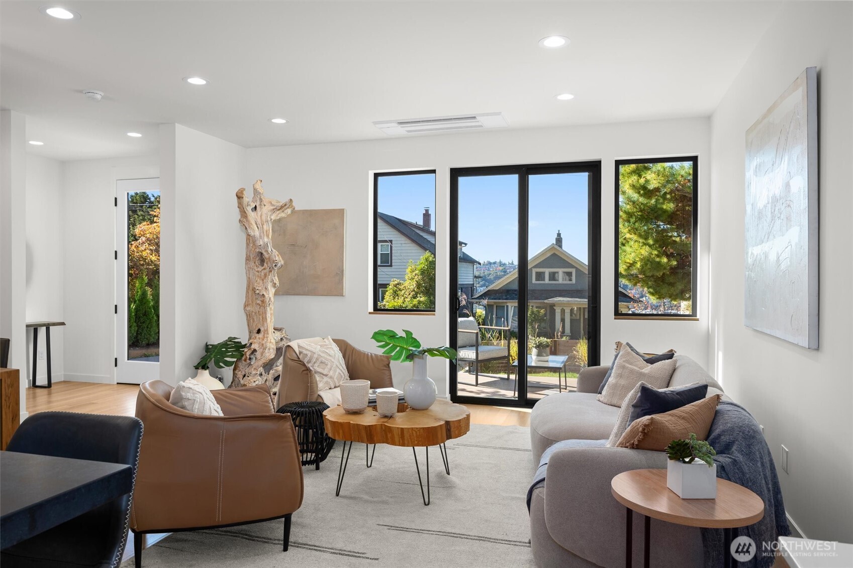 2214 Broadway E Unit: A