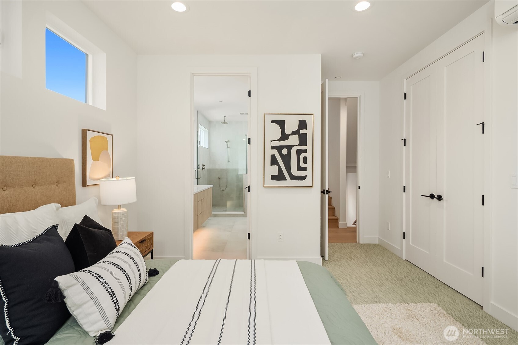 2009 Dexter Avenue N Unit: B