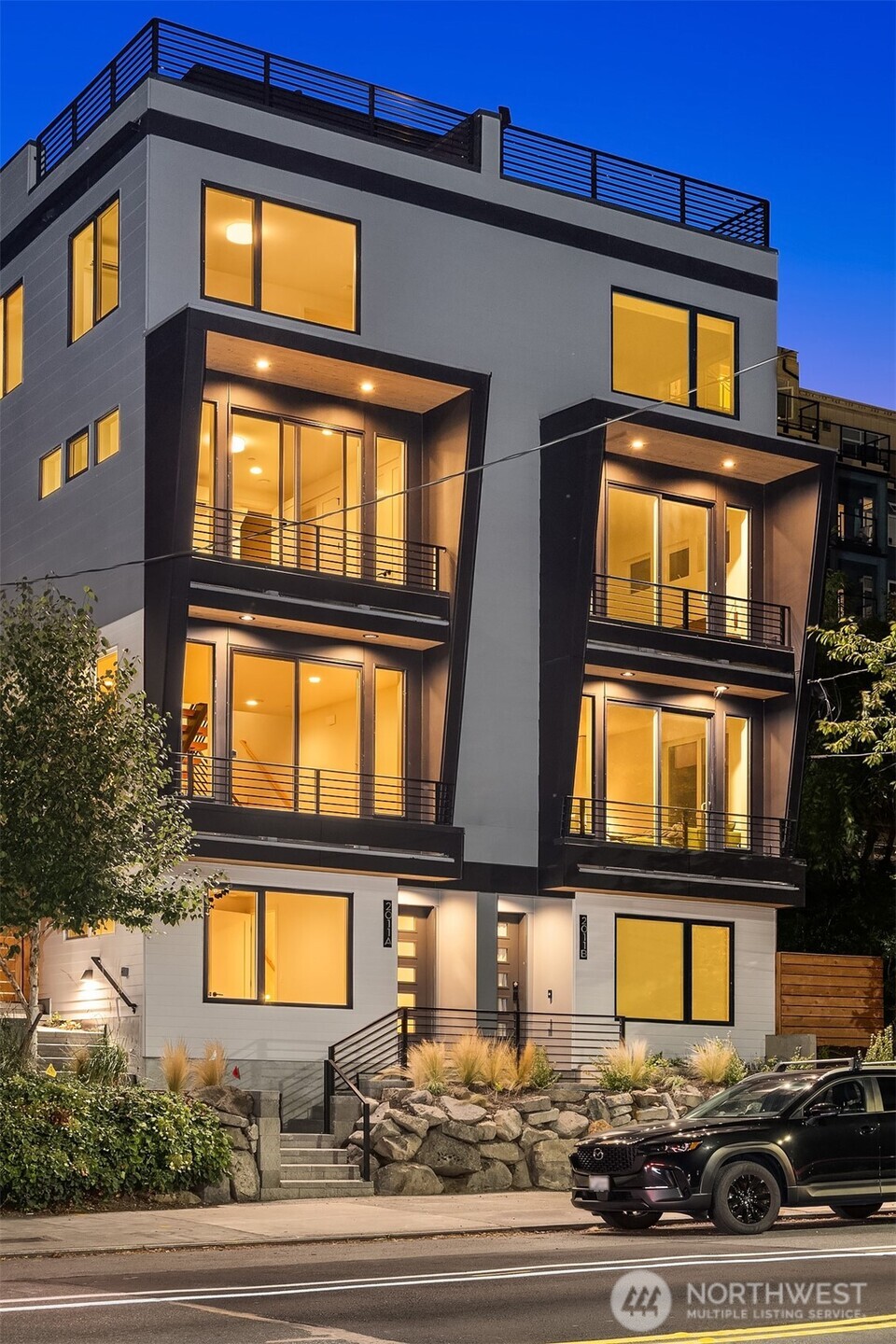 2009 Dexter Avenue N Unit: B