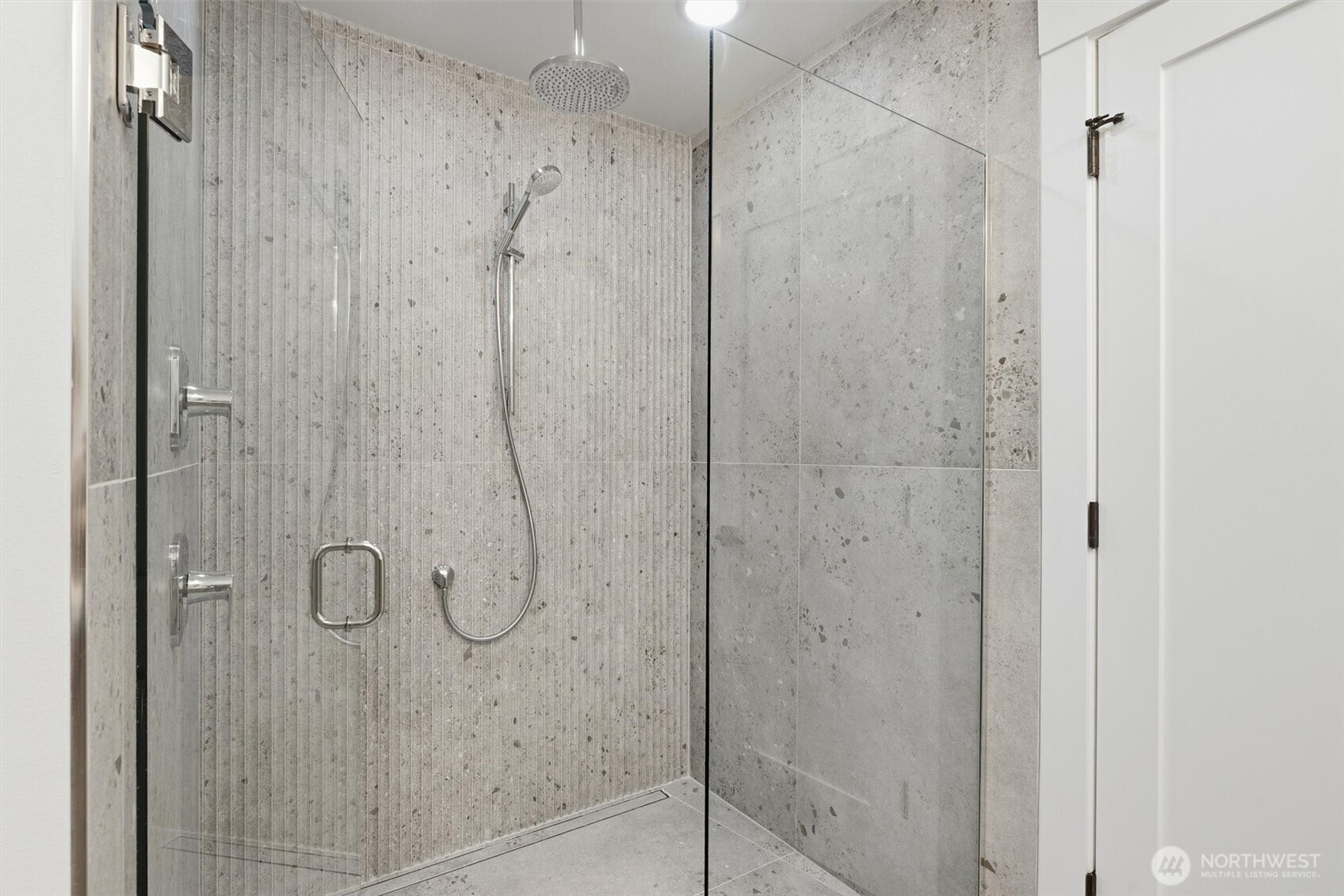 2018 Fairview Avenue E Unit: B