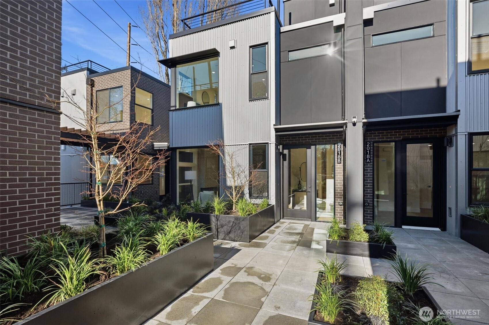 2018 Fairview Avenue E Unit: B