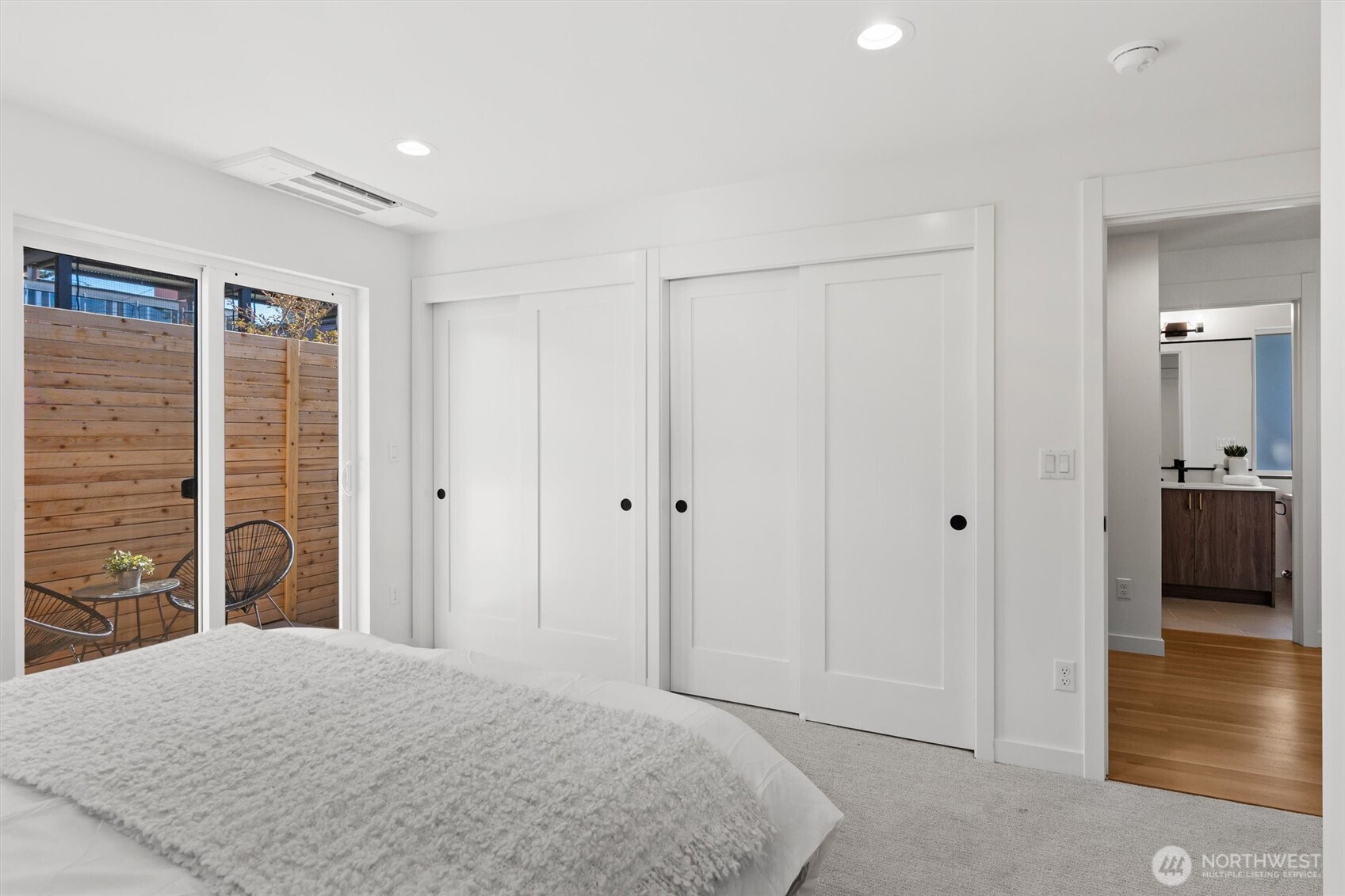 2212 Broadway E
