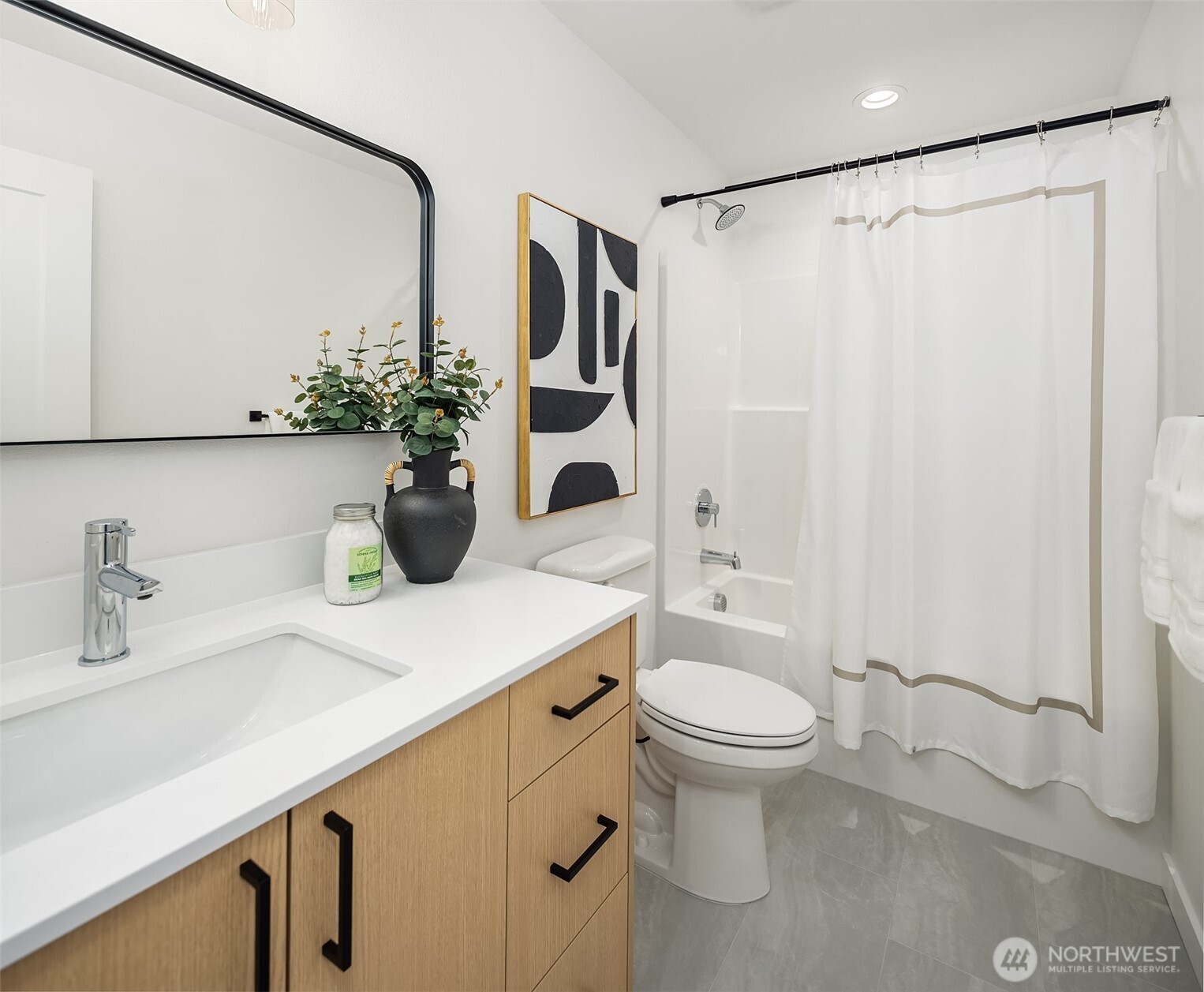 18015 2nd Avenue NE Unit: A