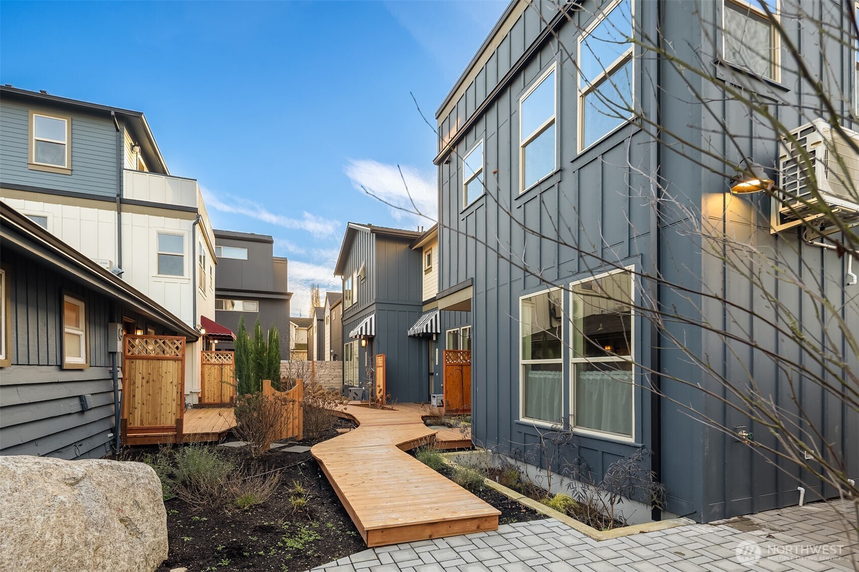 5033 25th Avenue SW Unit: C