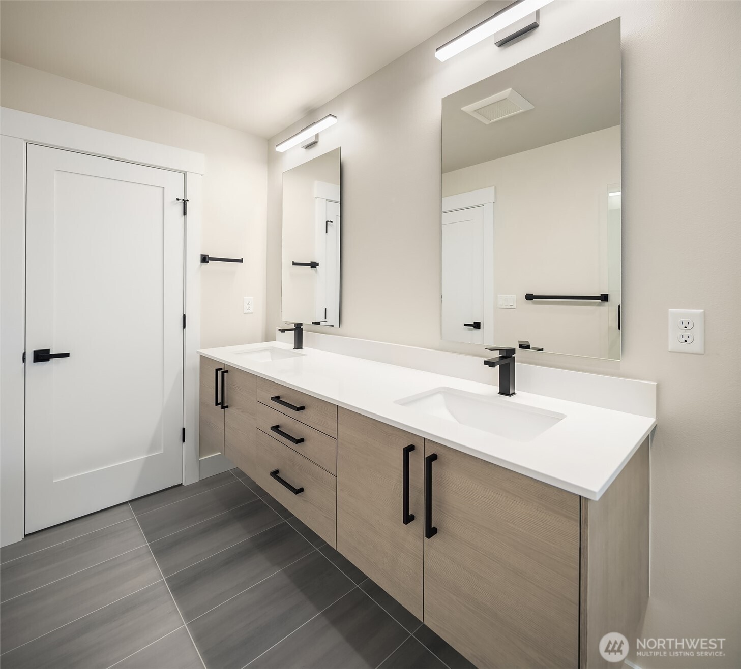 1319 14th Avenue Unit: B