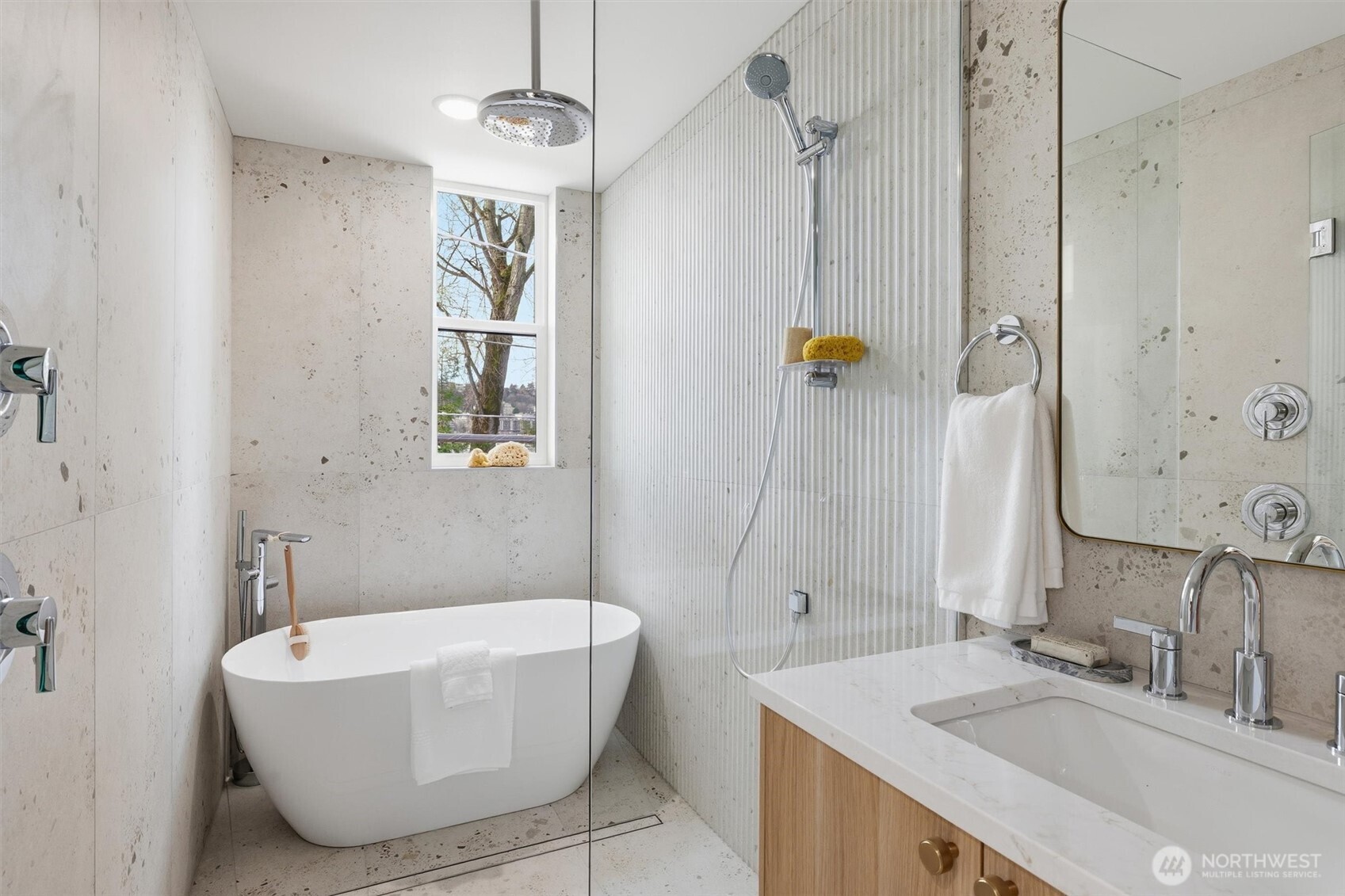 2010 Fairview Avenue E Unit: C