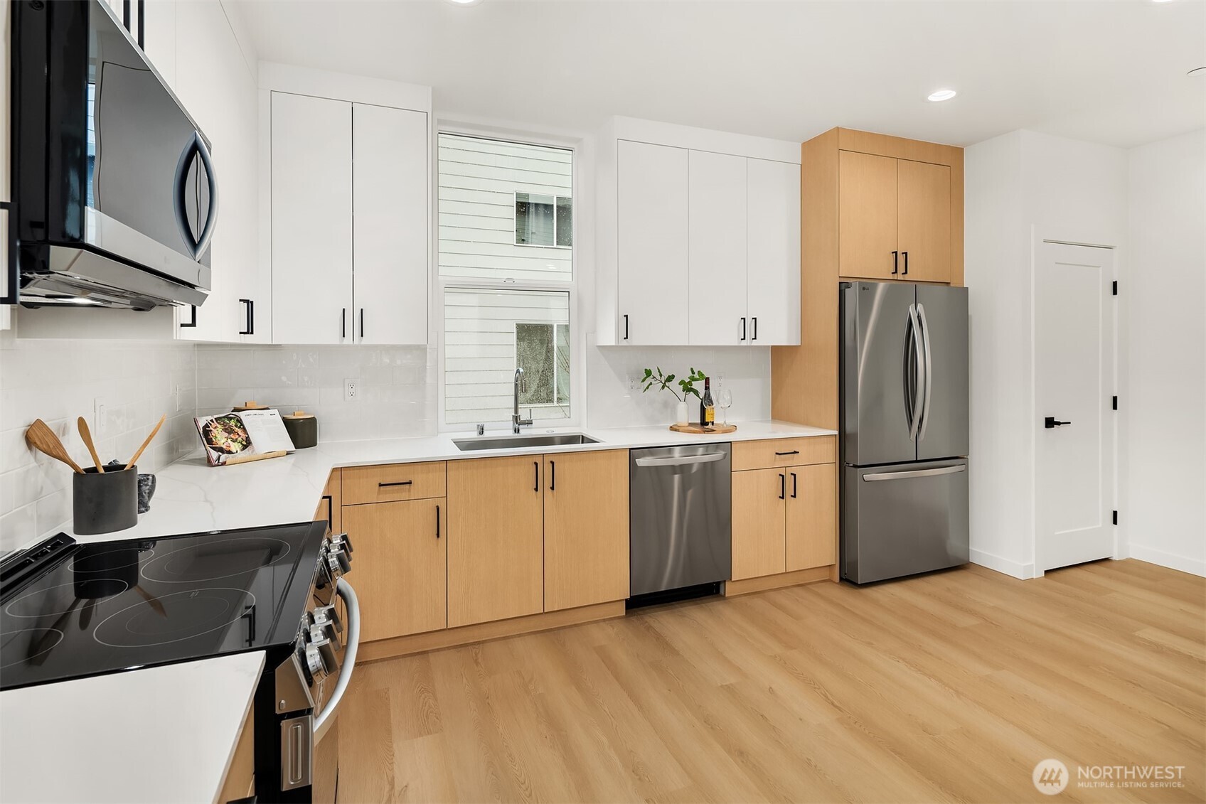 18011 2nd Avenue NE Unit: A