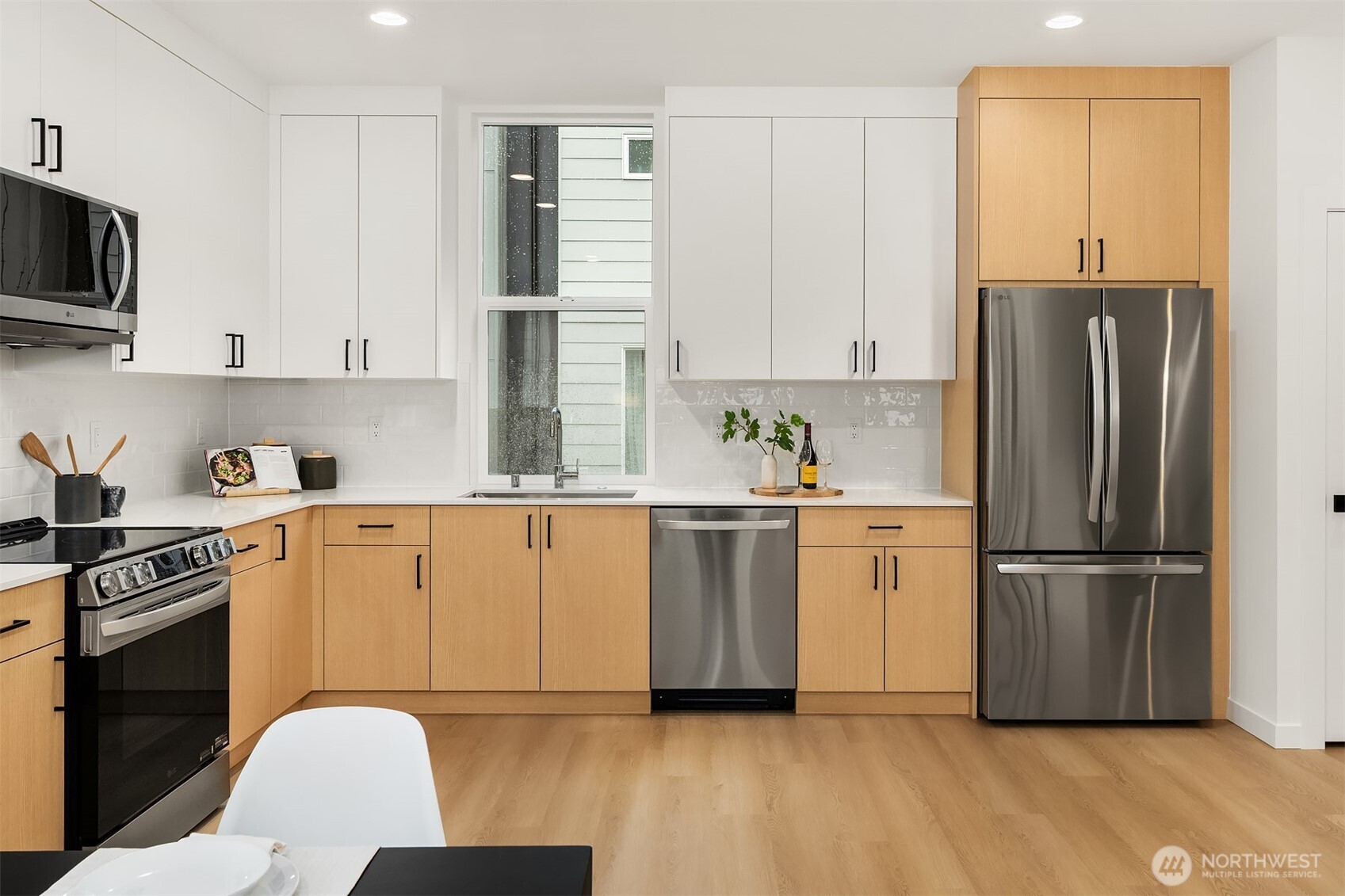 18011 2nd Avenue NE Unit: A